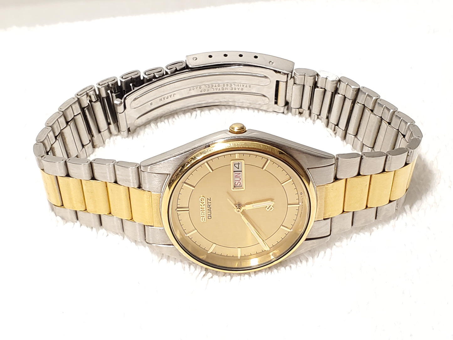 Vintage Seiko SQ Day Date Men's Quartz Watch Stainless Steel Gold Tone One Jewel