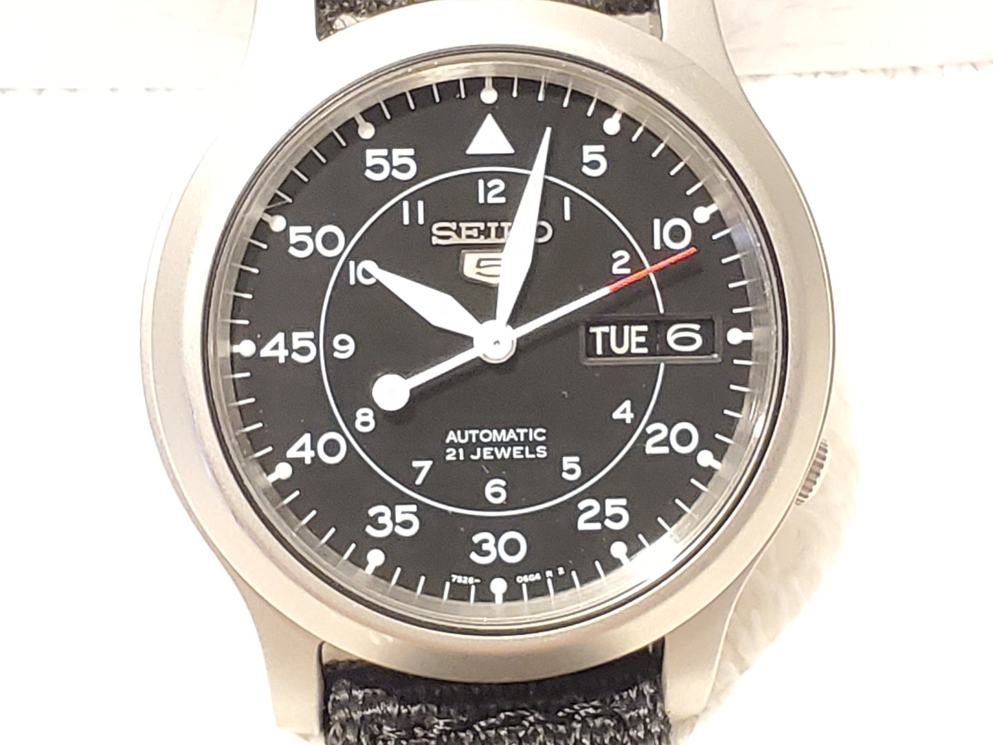 Vintage Seiko 5 Men's Automatic Day Date Watch Stainless Steel Black Twenty One Jewels