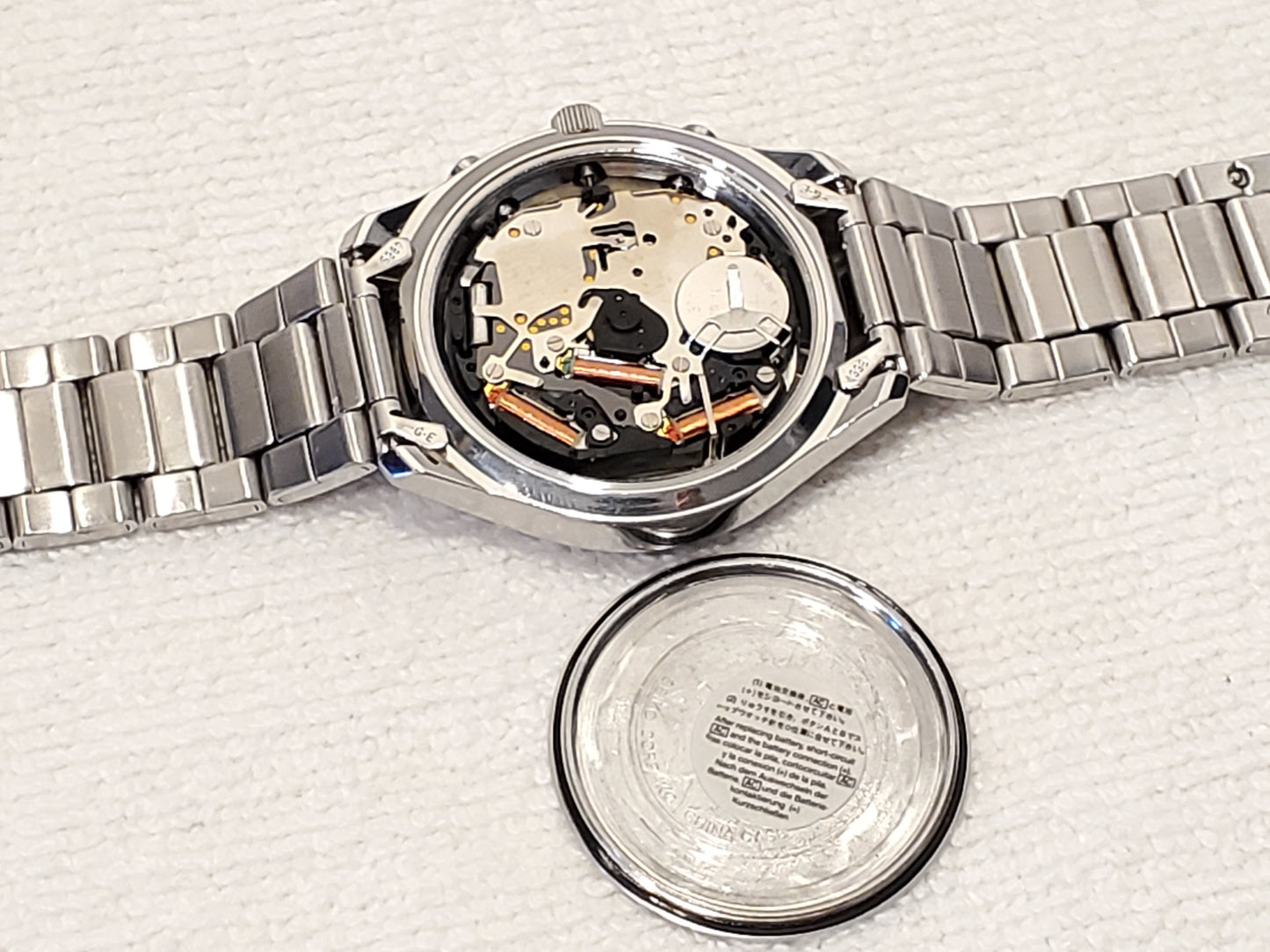 Vintage Seiko Men's Chronograph Date Quartz Watch Stainless Steel White Dial