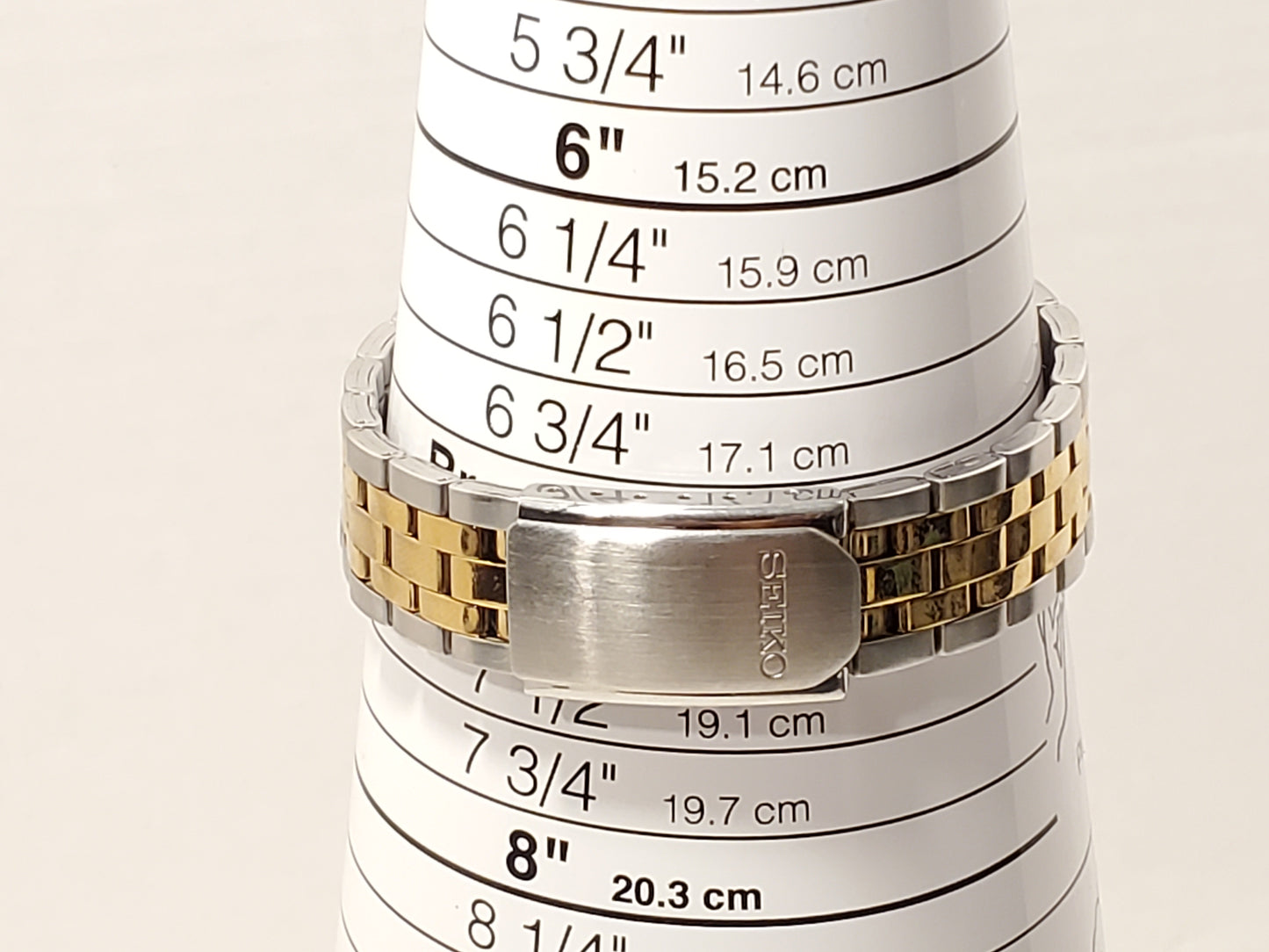 Vintage Seiko Men's Day Date Watch Stainless Steel Gold Tone Silver Dial