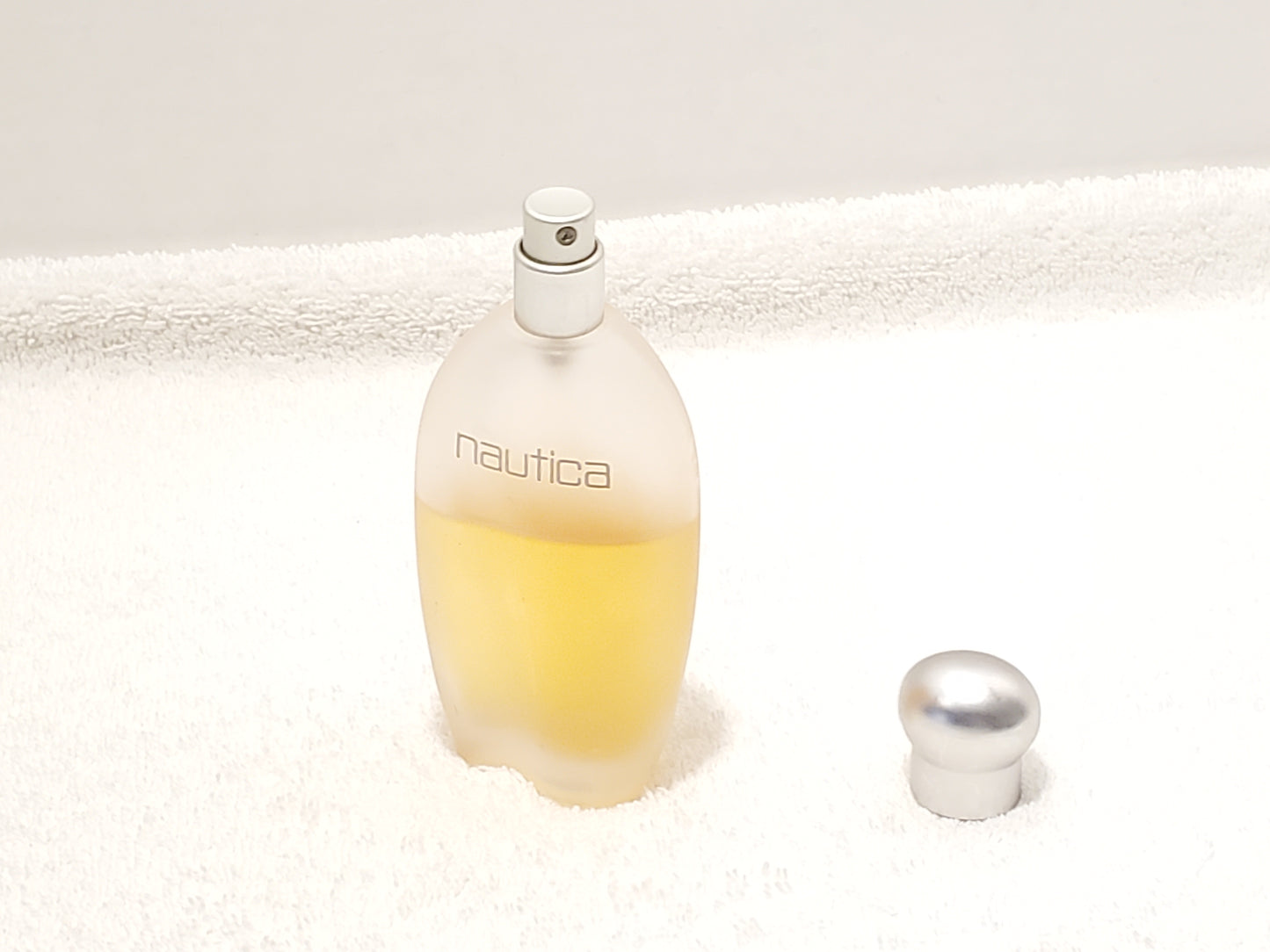 Vintage Nautica Women's Perfume Spray 1.7 oz Bottle Fragrance Pre-Owned Eau De Parfum