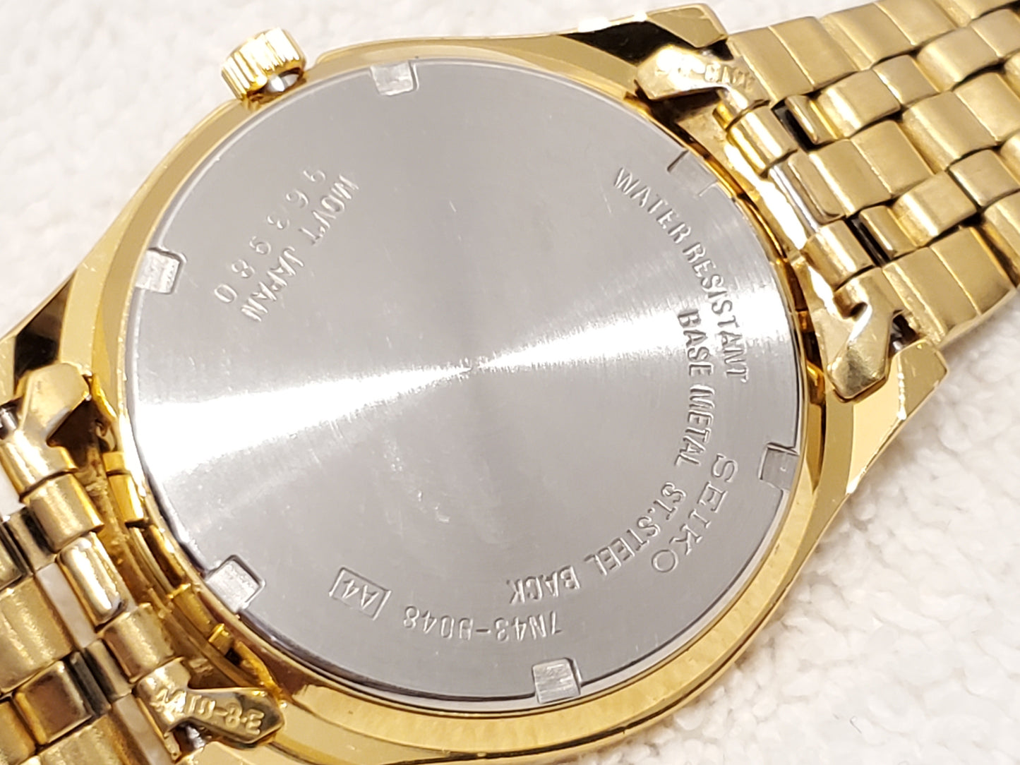 Vintage Seiko Gold Tone Day Date Men's Quartz Watch Stainless Steel