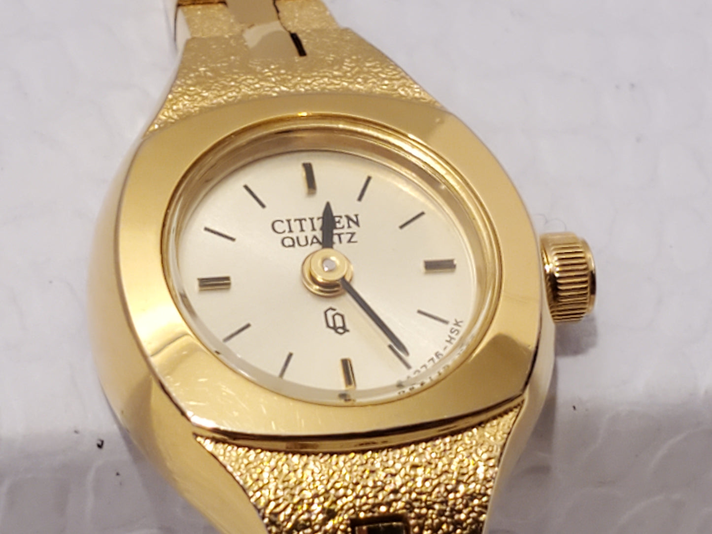 Vintage 1980's Citizen CQ Women's Gold Tone Quartz Petite Watch One Jewel