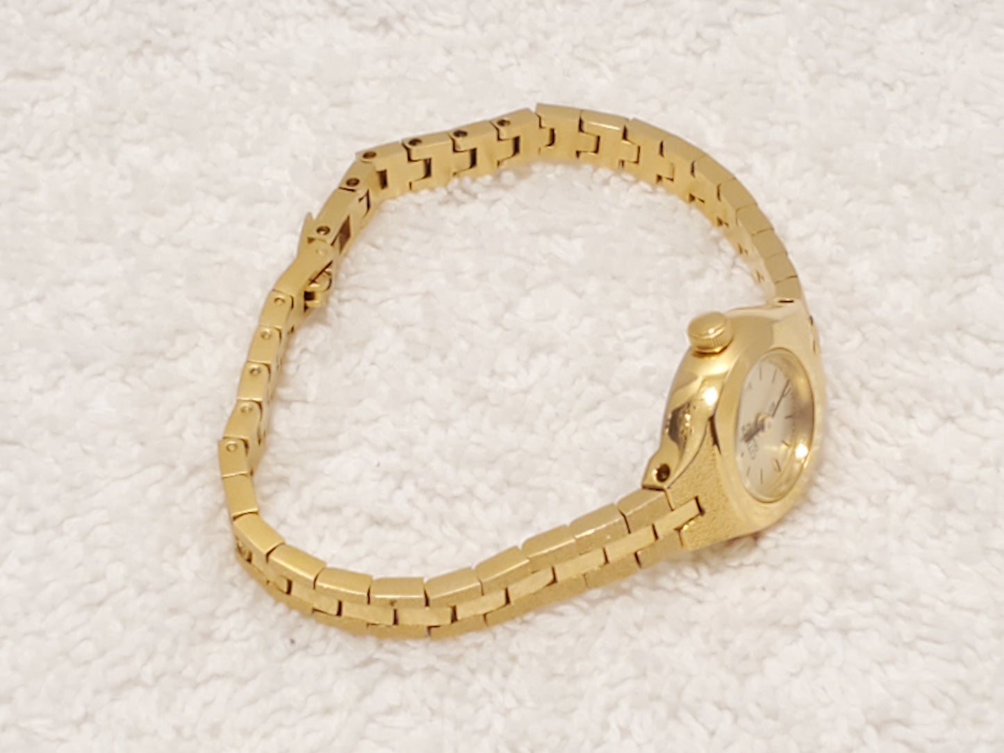 Vintage 1980's Citizen CQ Women's Gold Tone Quartz Petite Watch One Jewel