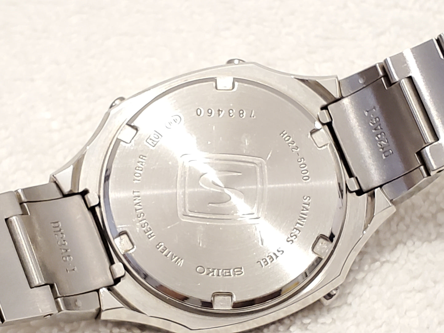 Vintage Seiko Men's Analog Digital Quartz Watch Five Jewels World Time Date Day Month Year