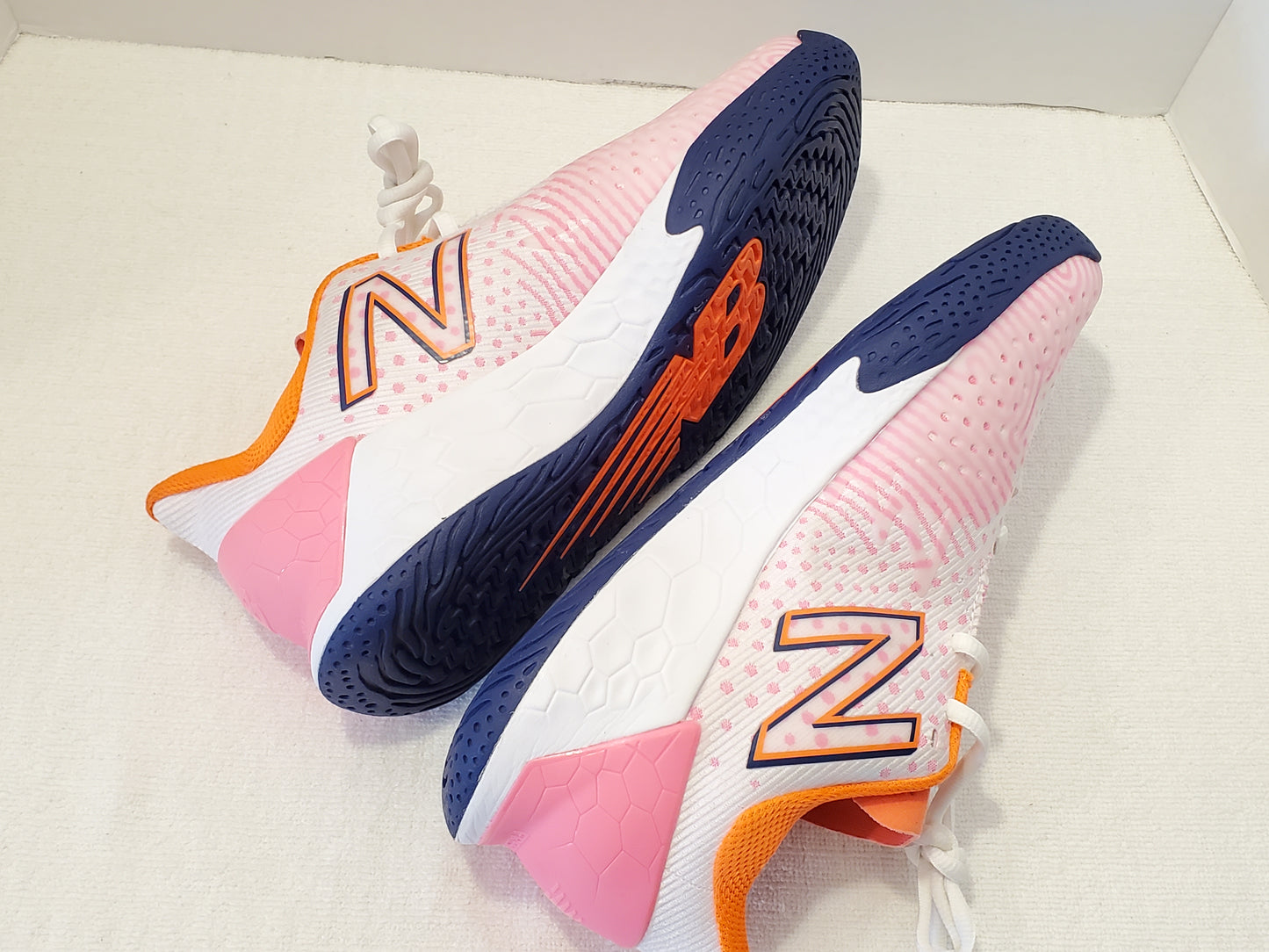 New Balance Fresh Foam LAV V2 Women's Size Tennis Shoes Pink Orange Black White Lace Up Running Jogging