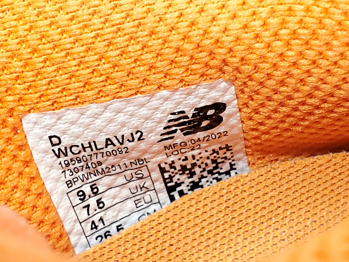 New Balance Fresh Foam LAV V2 Women's Size Tennis Shoes Pink Orange Black White Lace Up Running Jogging