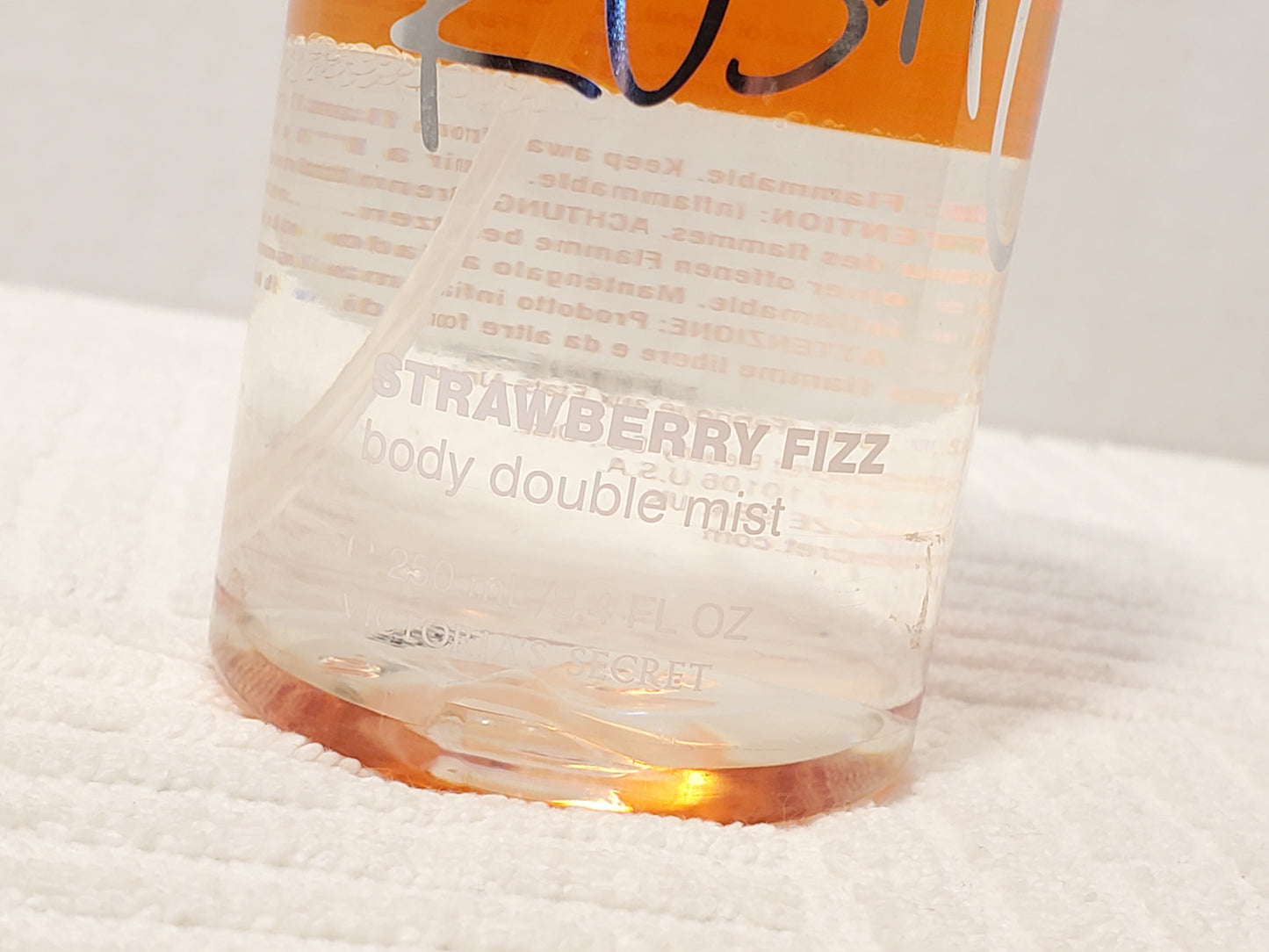 Victoria's Secret Beauty Rush Strawberry Fizz Women's Body Mist 8.4 oz Bottle Spray