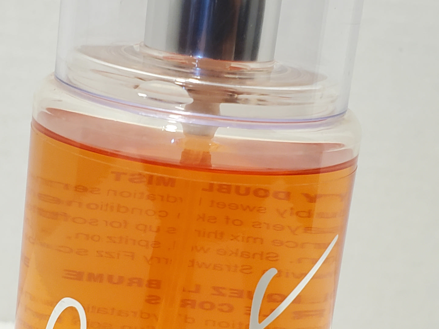 Victoria's Secret Beauty Rush Strawberry Fizz Women's Body Mist 8.4 oz Bottle Spray