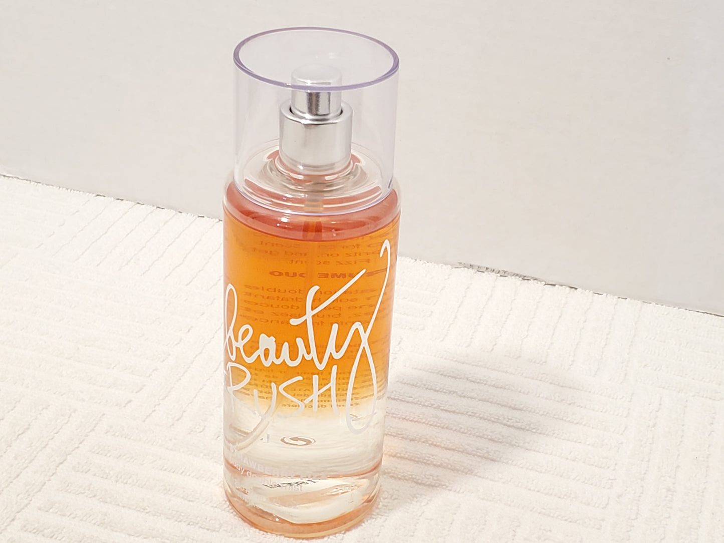 Victoria's Secret Beauty Rush Strawberry Fizz Women's Body Mist 8.4 oz Bottle Spray