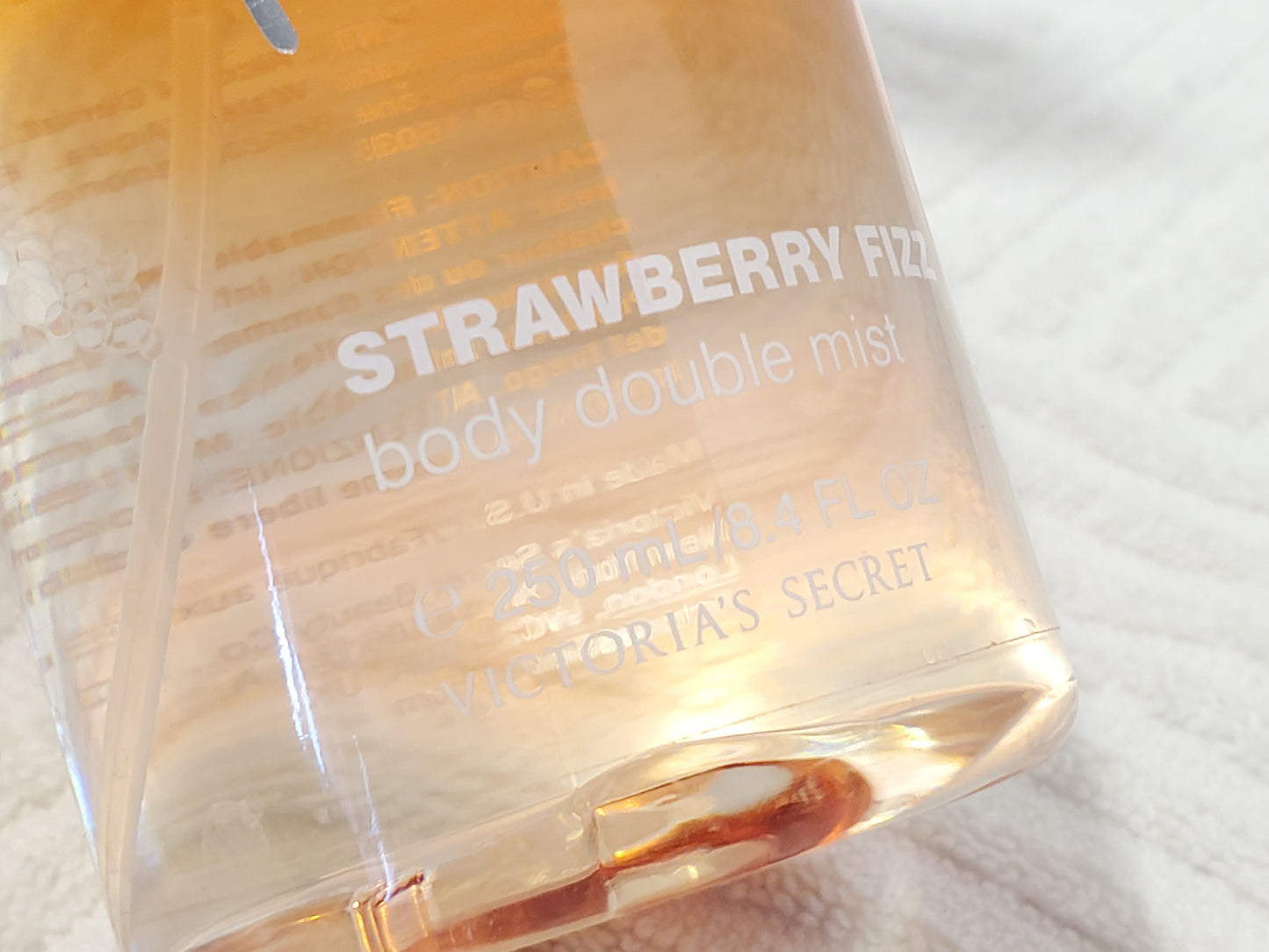 Victoria's Secret Beauty Rush Strawberry Fizz Women's Body Mist 8.4 oz Bottle Spray