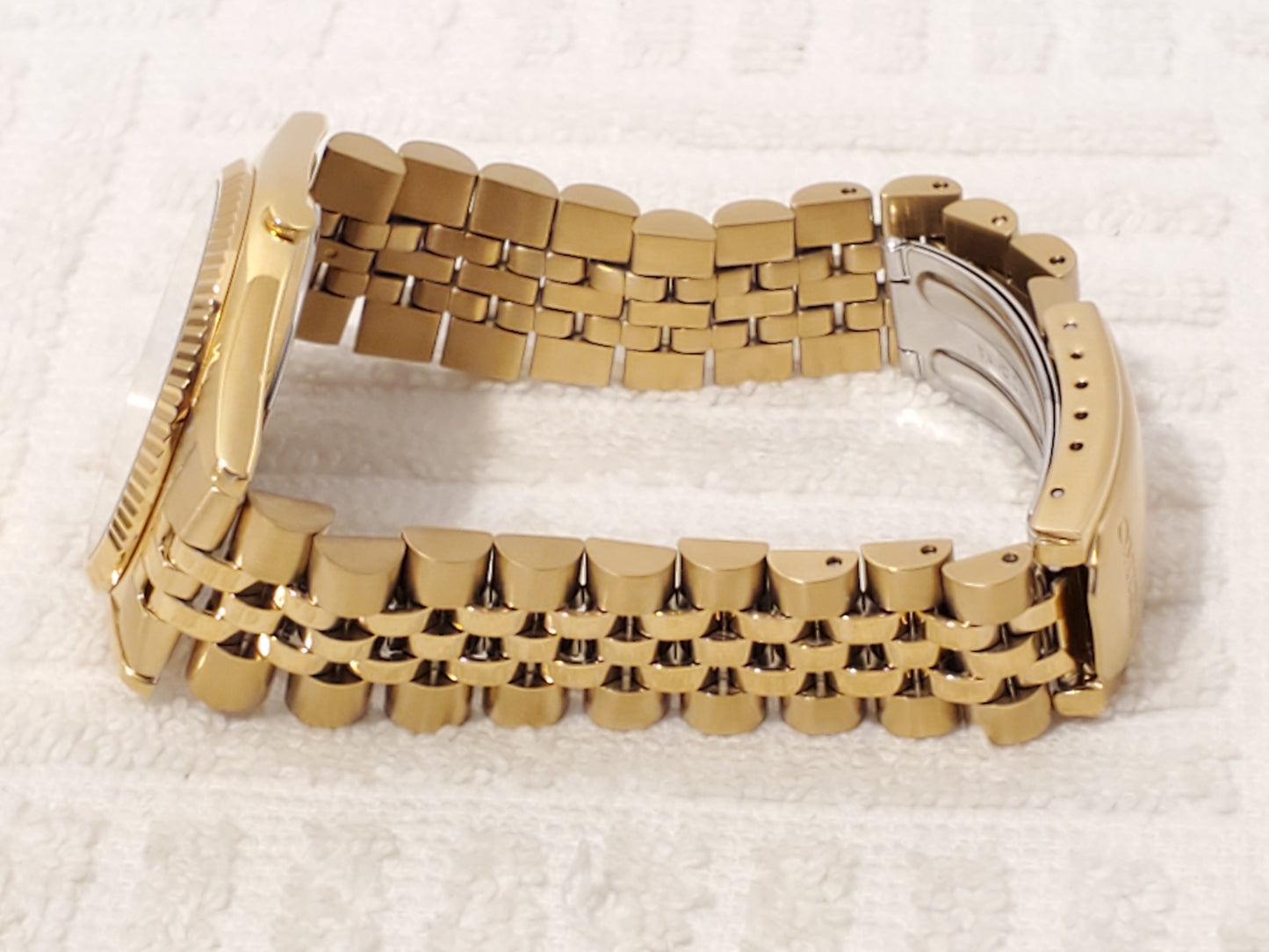 Vintage Seiko Men's Presidential Day Date Quartz Watch One Jewel Gold Tone SS