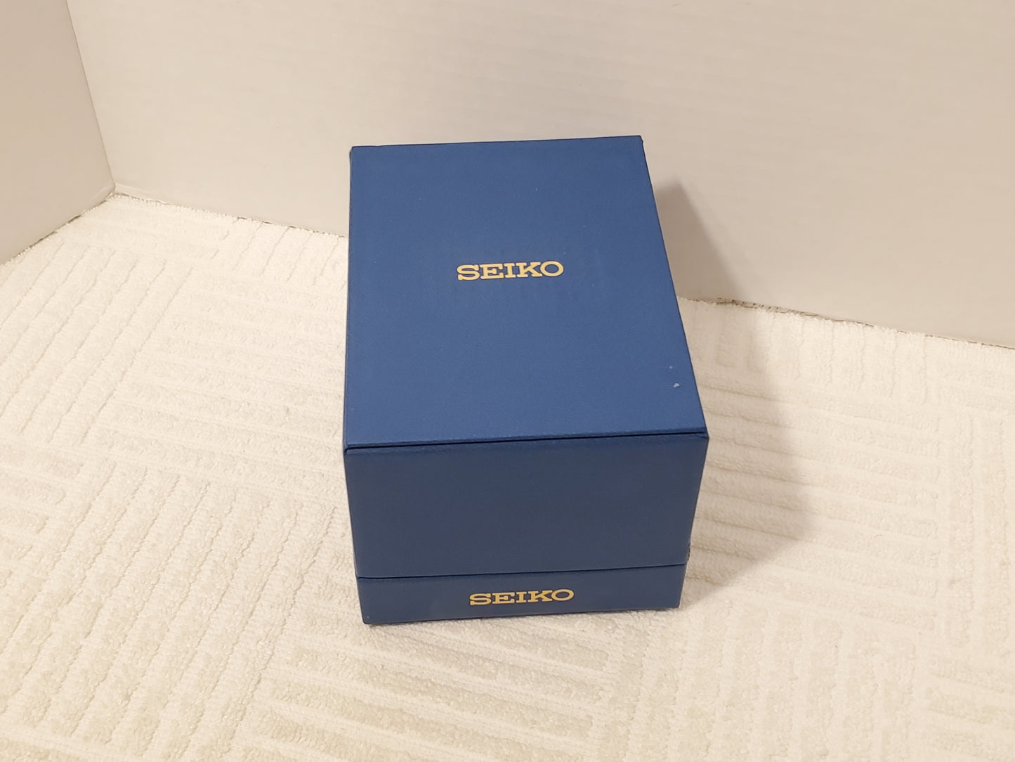 Vintage Seiko Men's Presidential Day Date Quartz Watch One Jewel Gold Tone SS