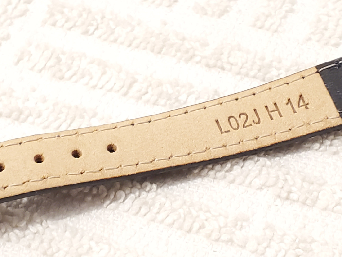Vintage Seiko Solar Tank Women's Gold Tone Watch Leather Strap Roman Numerals