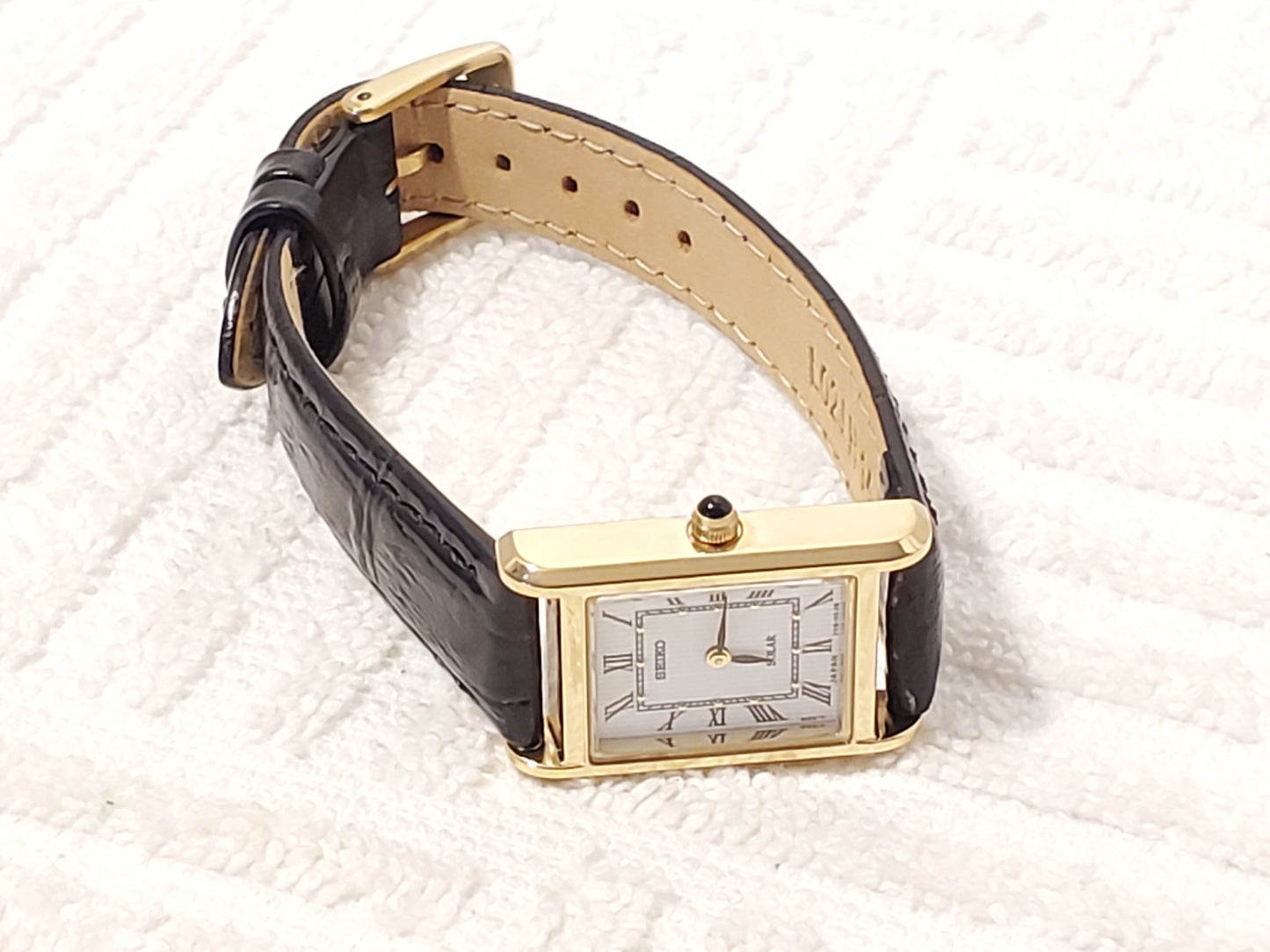 Vintage Seiko Solar Tank Women's Gold Tone Watch Leather Strap Roman Numerals