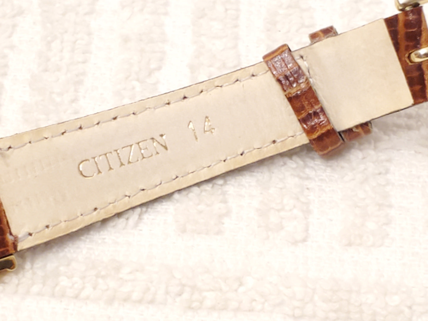 Vintage Citizen Women's Gold Tone Quartz Watch Brown Leather Strap Silver Dial