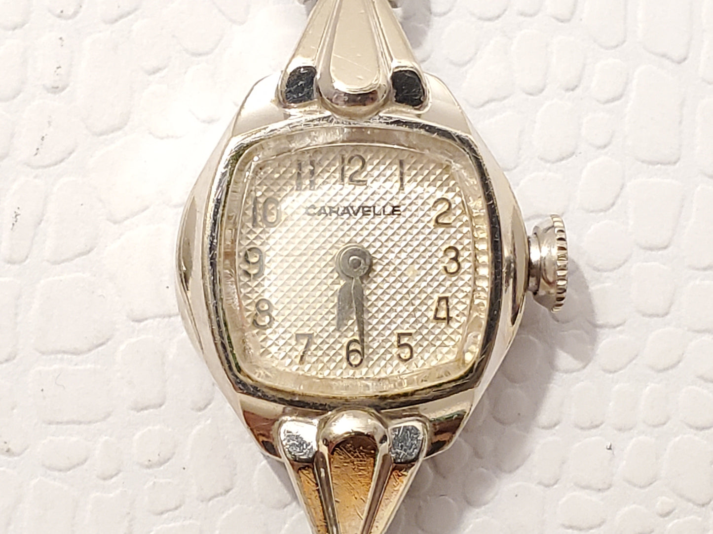 Vintage Caravelle Swiss Made Women's Wind Up Watch Seventeen Jewels Silver Tone