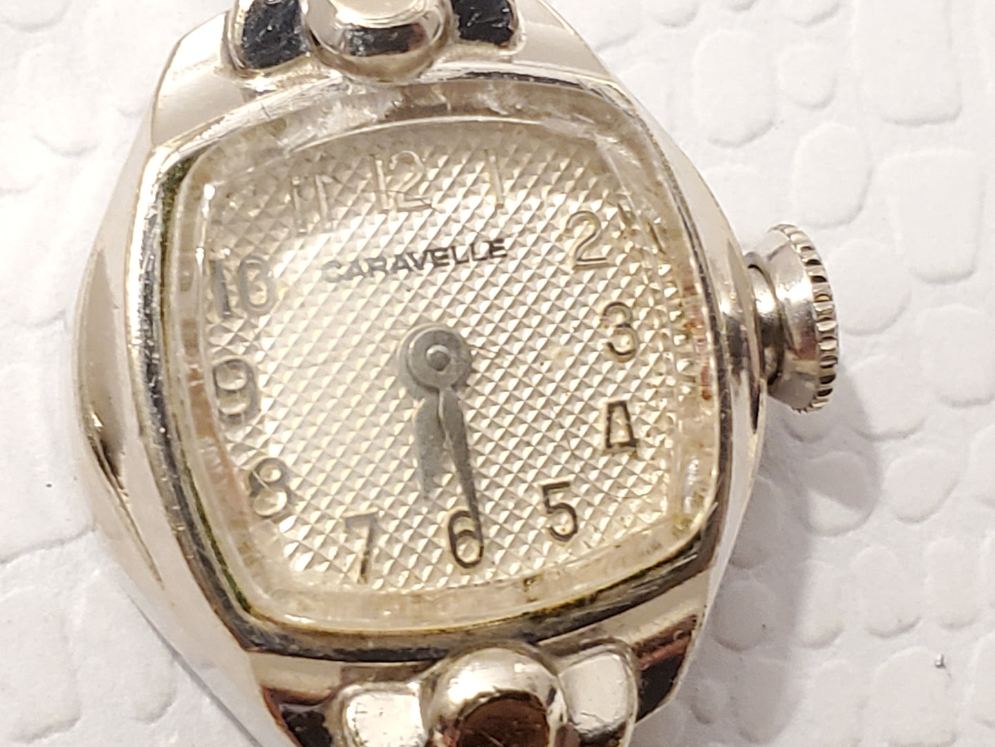Vintage Caravelle Swiss Made Women's Wind Up Watch Seventeen Jewels Silver Tone