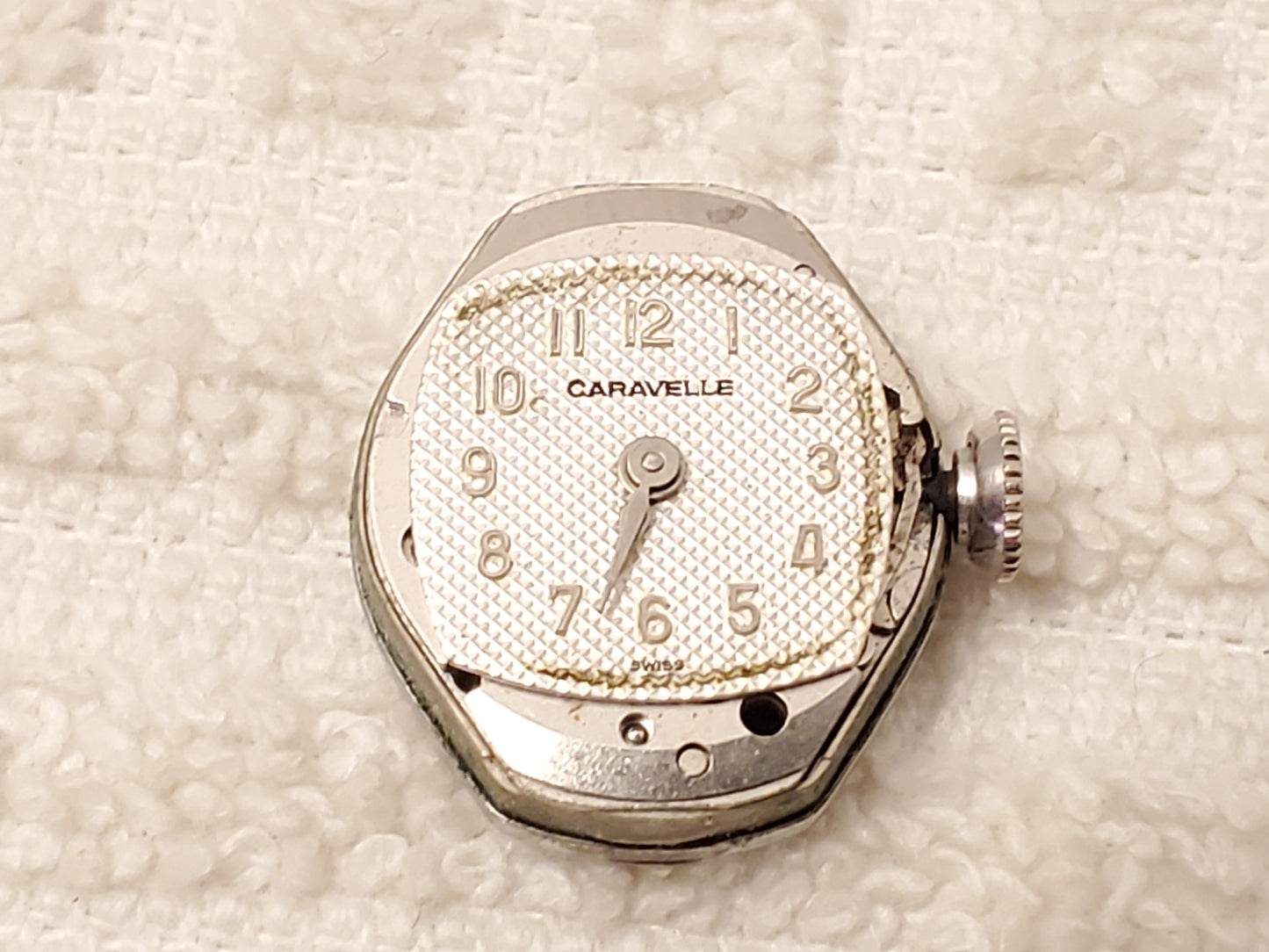 Vintage Caravelle Swiss Made Women's Wind Up Watch Seventeen Jewels Silver Tone