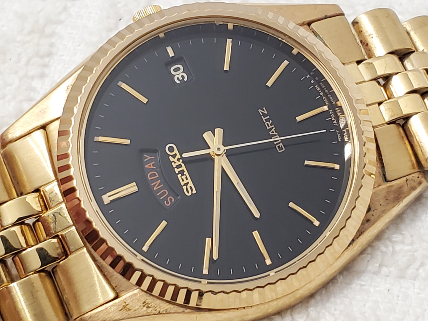 Vintage Seiko Men's Presidential Day Date Quartz Watch Black Dial Gold Tone SS