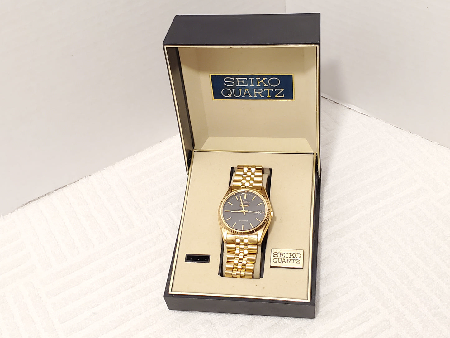 Vintage Seiko Men's Presidential Day Date Quartz Watch Black Dial Gold Tone SS