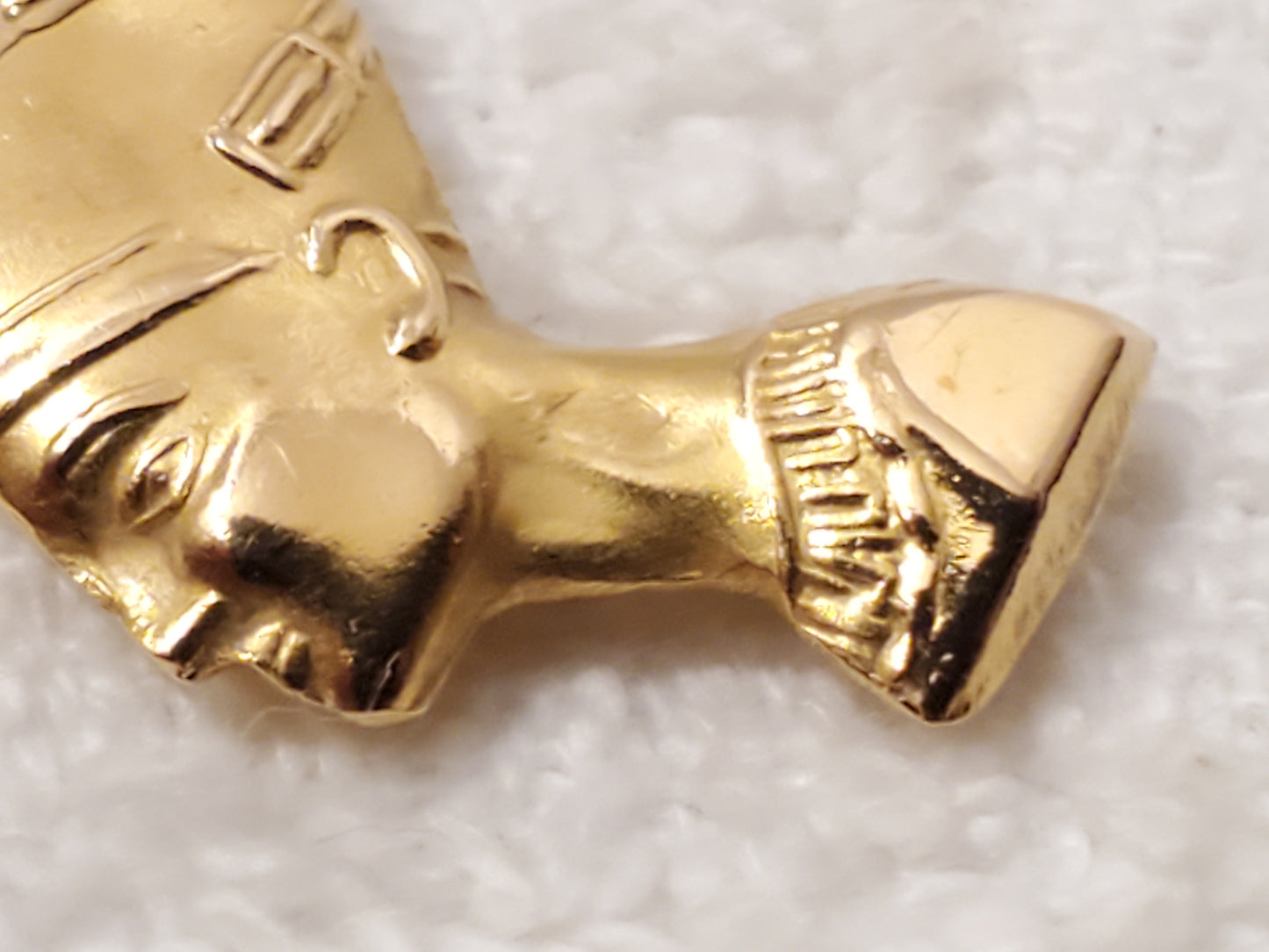Nefertiti Ancient Egyptian Queen 18K Gold Pendant Jewelry One Gram