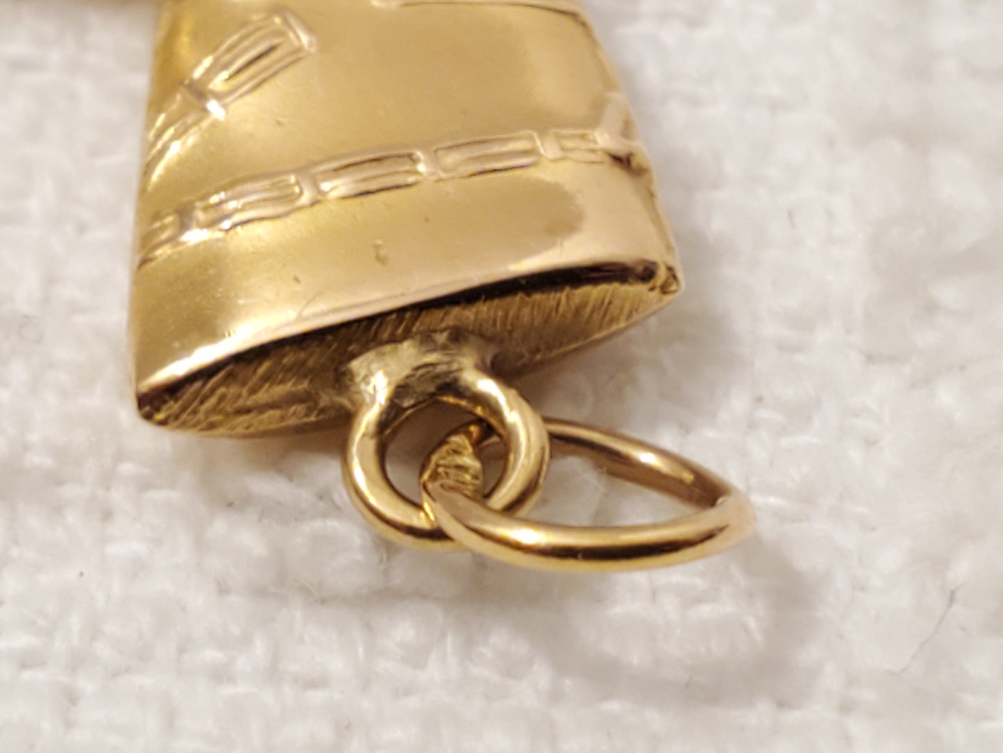 Nefertiti Ancient Egyptian Queen 18K Gold Pendant Jewelry One Gram