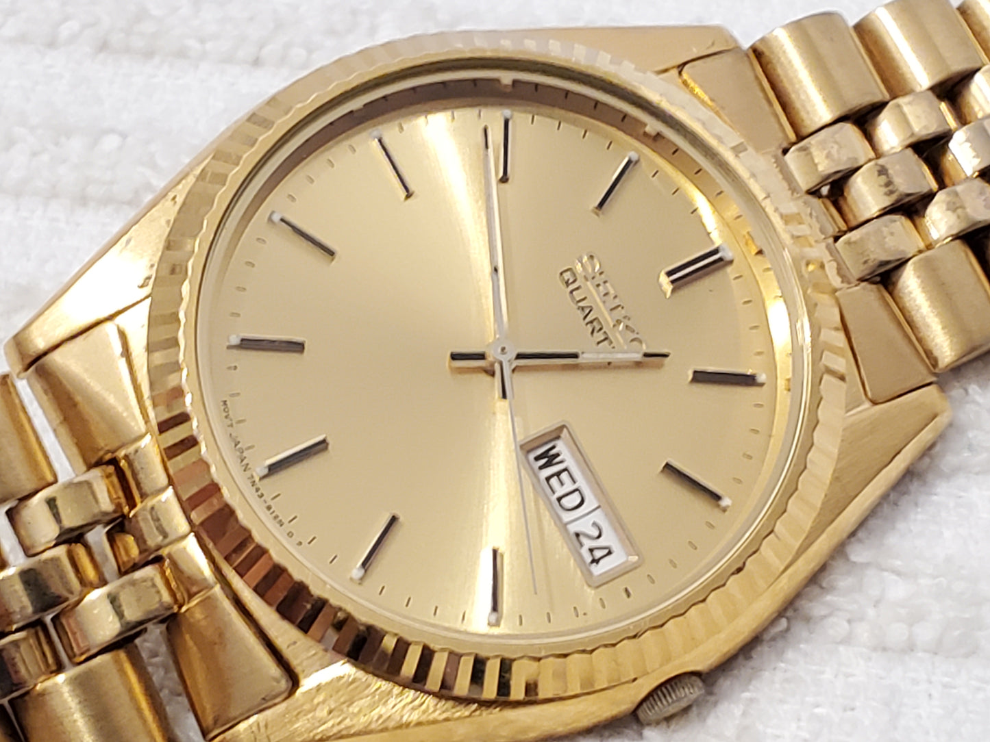 Vintage Seiko Day Date Mens Presidential Quartz Watch Stainless Steel Gold Tone