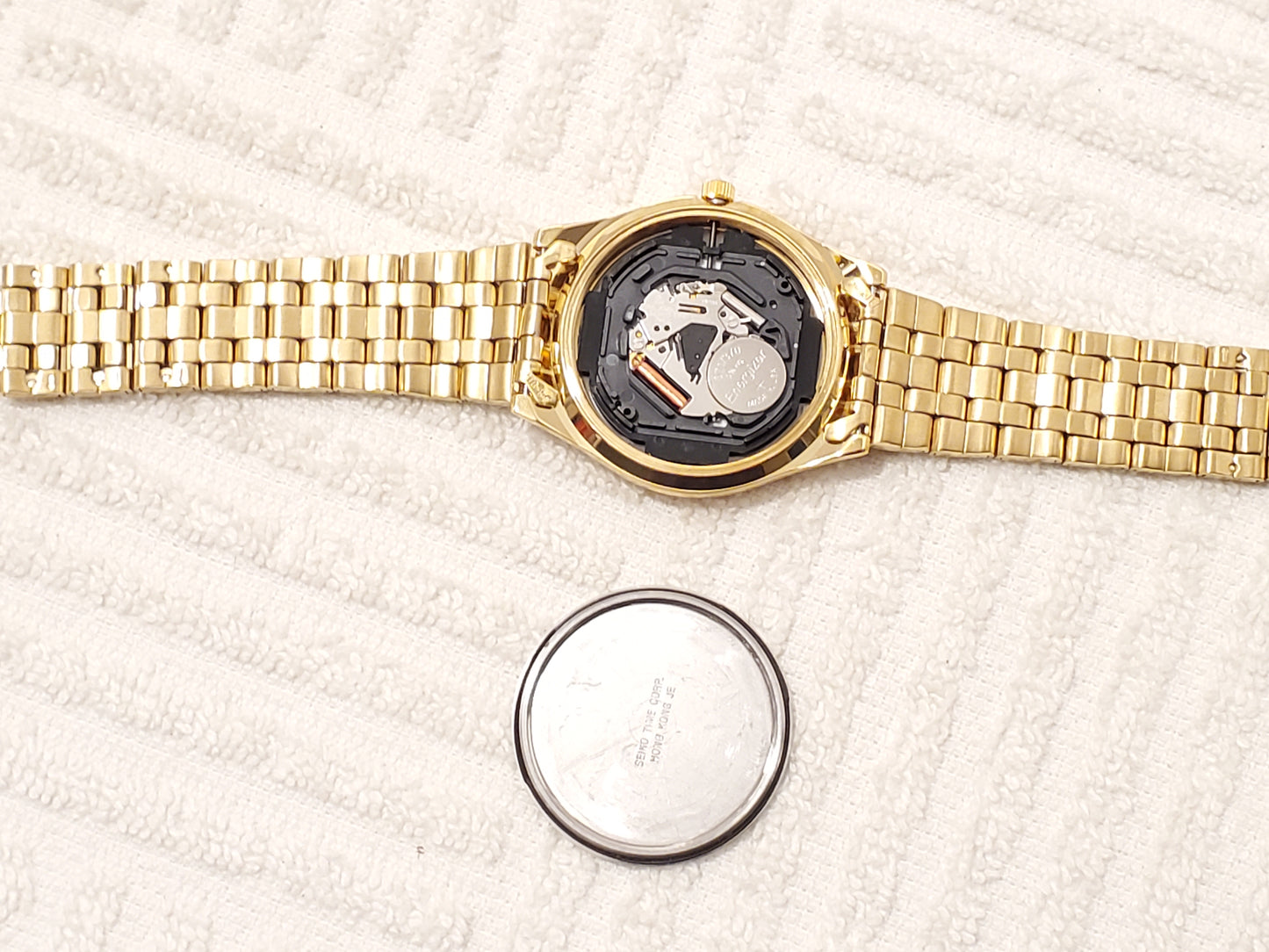Vintage Seiko Men's Day Date Quartz Watch Gold Tone One Jewel Black Dial SS