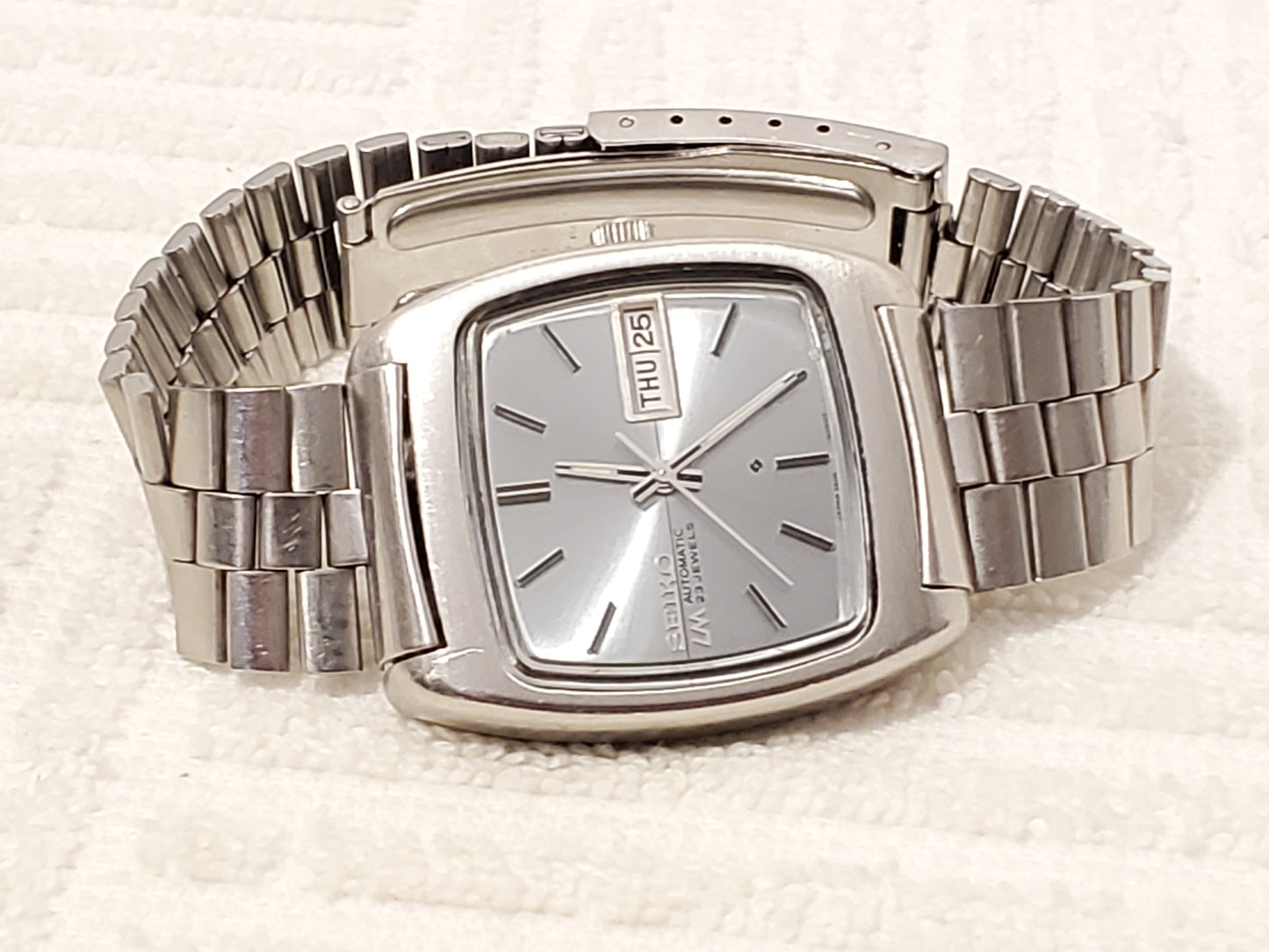Vintage Seiko Lord Matic Automatic Men's Watch Day Date 23 Jewels Blue Dial SS