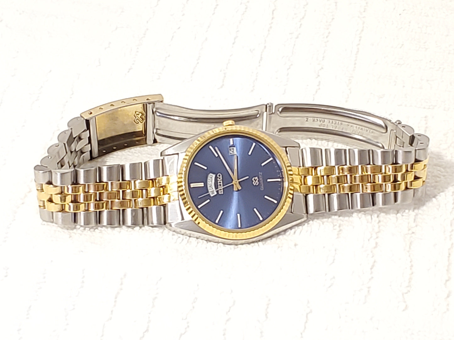 Vintage Seiko SQ Men's Presidential Day Date Quartz Watch Blue Dial Gold Tone SS