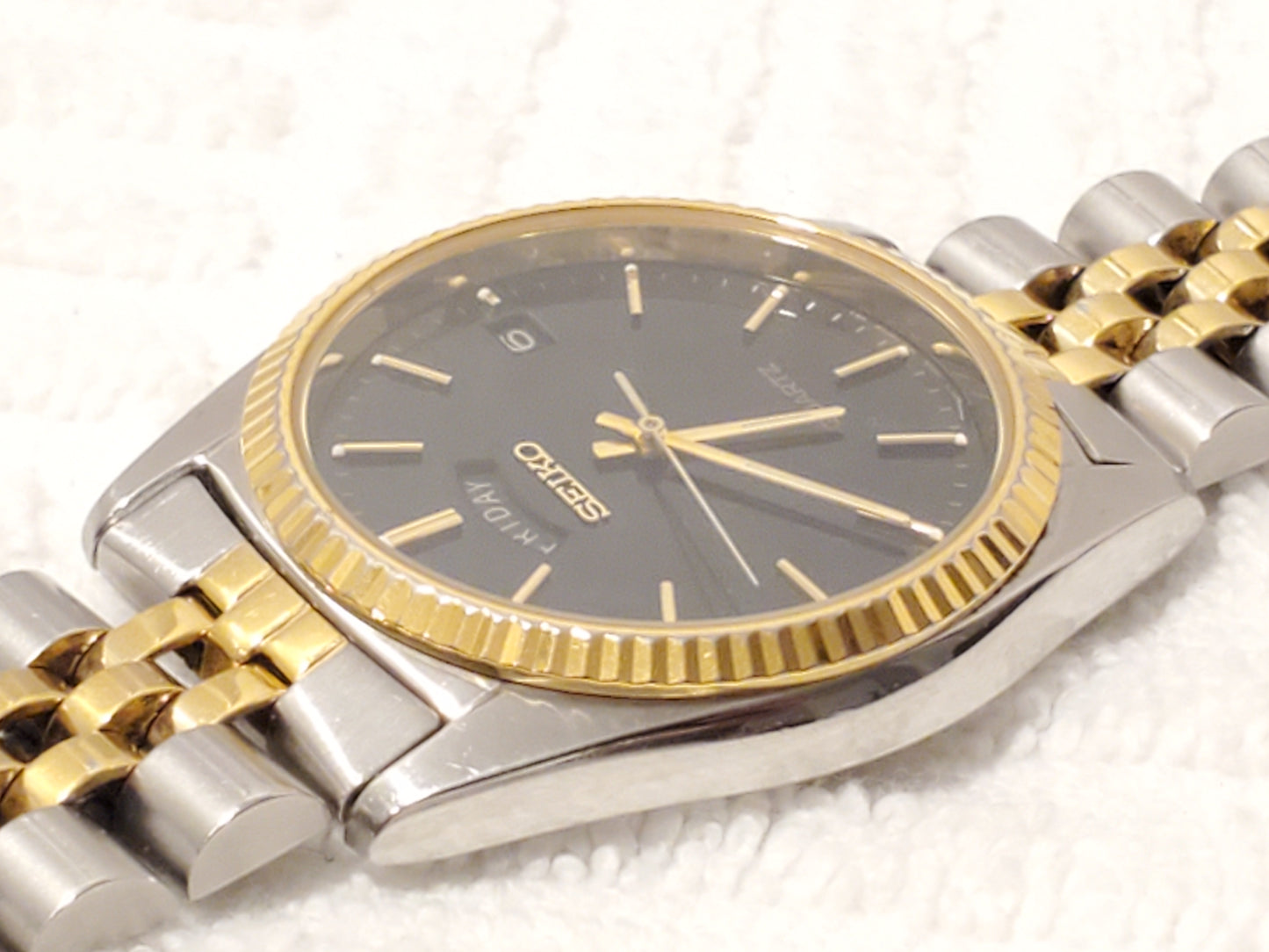 Vintage Seiko Day Date Mens Presidential Quartz Watch Stainless Steel Black Dial
