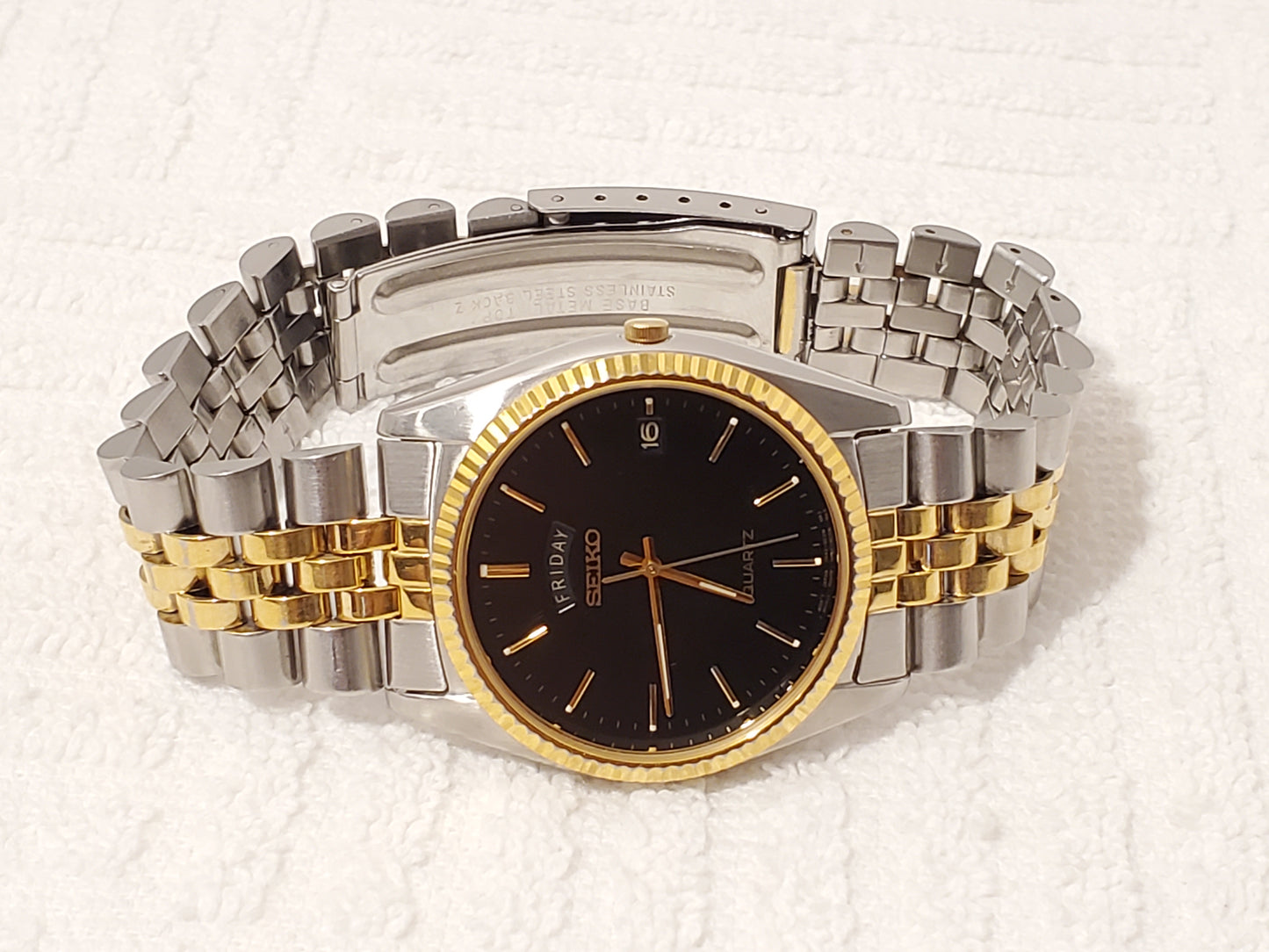 Vintage Seiko Day Date Mens Presidential Quartz Watch Stainless Steel Black Dial