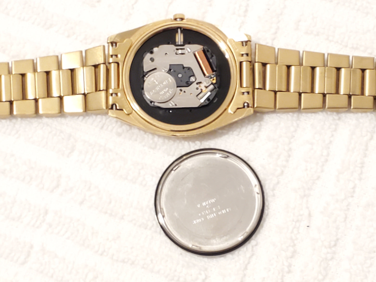 Vintage Seiko SQ Men's Day Date Quartz Presidential Watch One Jewel Stainless Steel Gold Tone