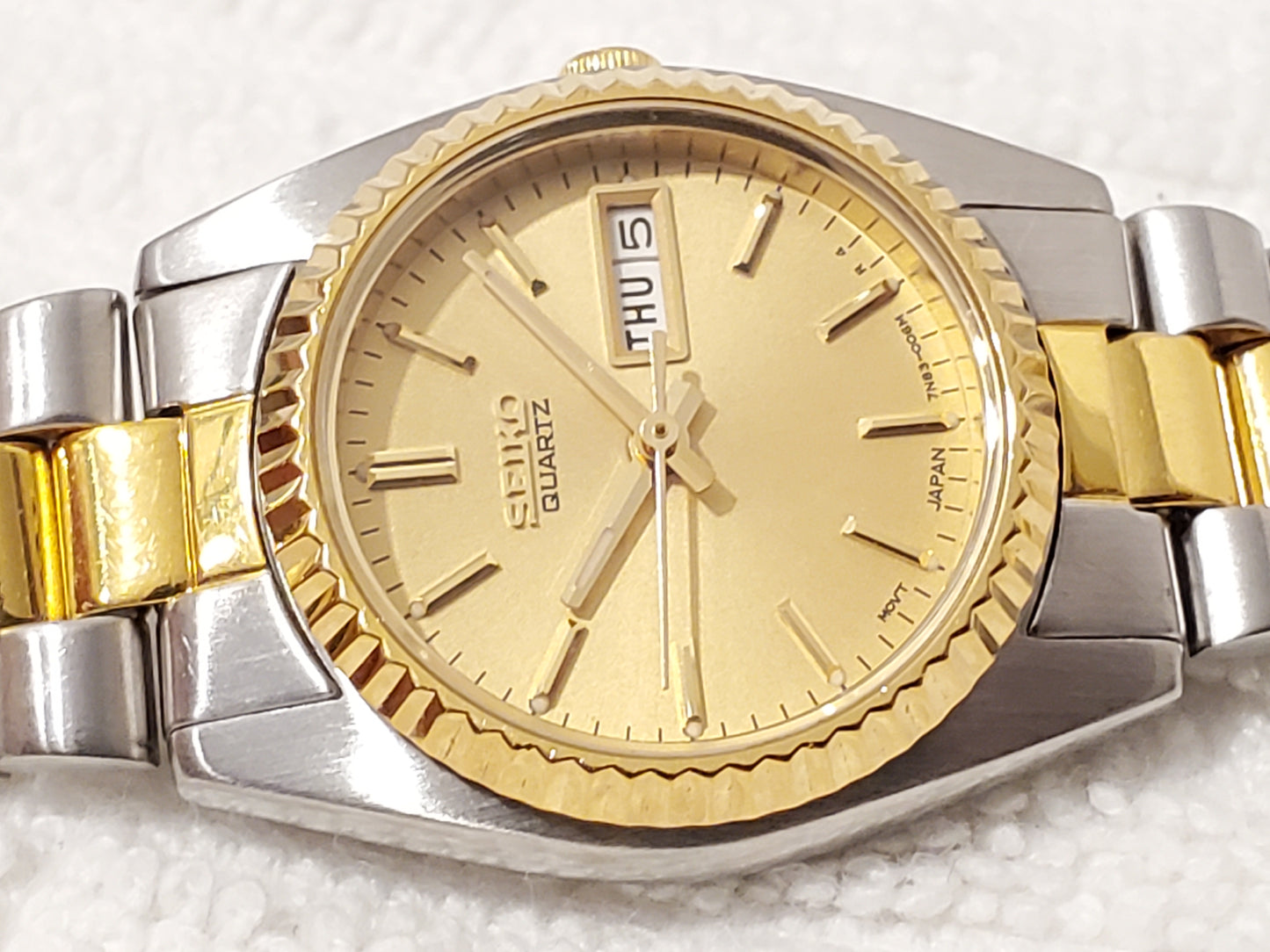 Vintage Seiko Women's Gold Dial Stainless Steel Day Date Quartz Watch Two Tone