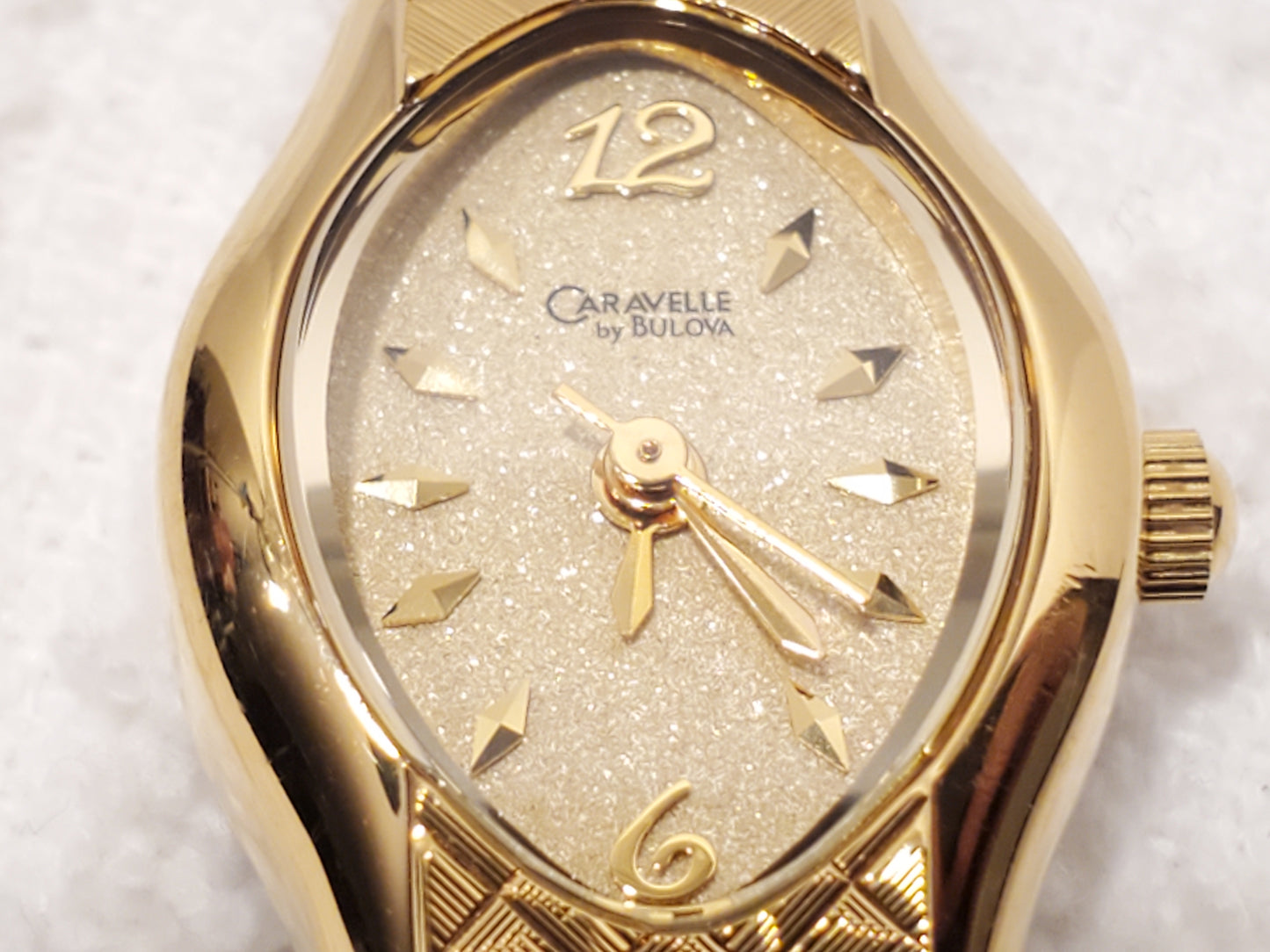 Vintage Caravelle by Bulova Women's Gold Tone Plated Quartz Watch Oval Shape SS