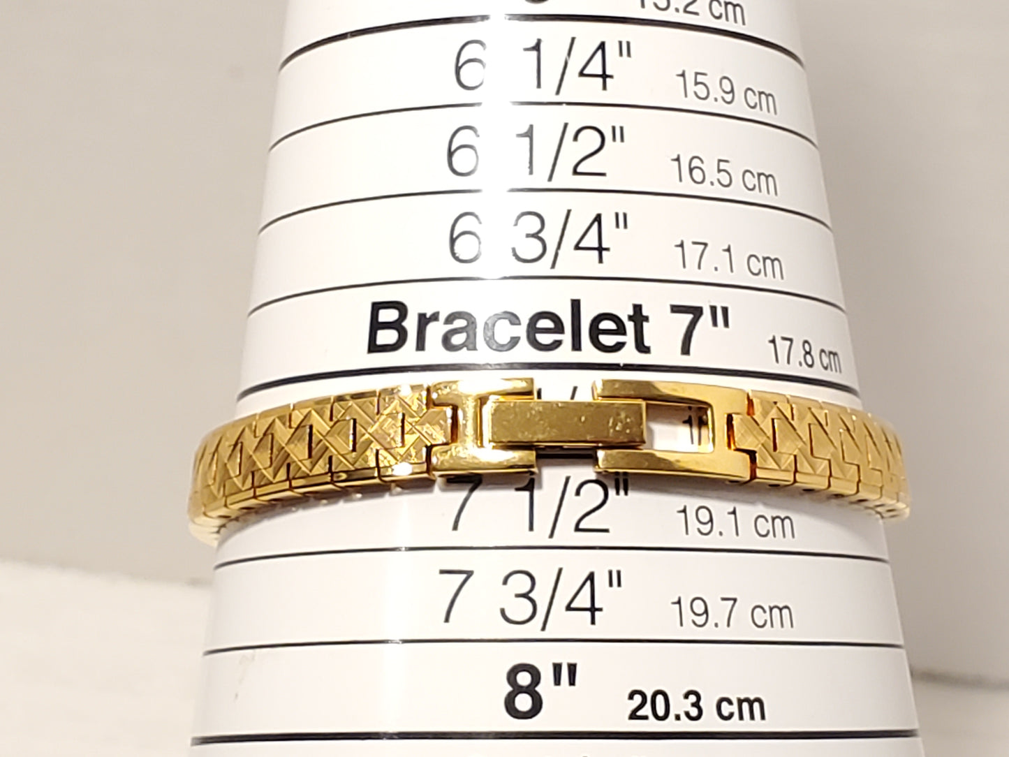 Vintage Caravelle by Bulova Women's Gold Tone Plated Quartz Watch Oval Shape SS