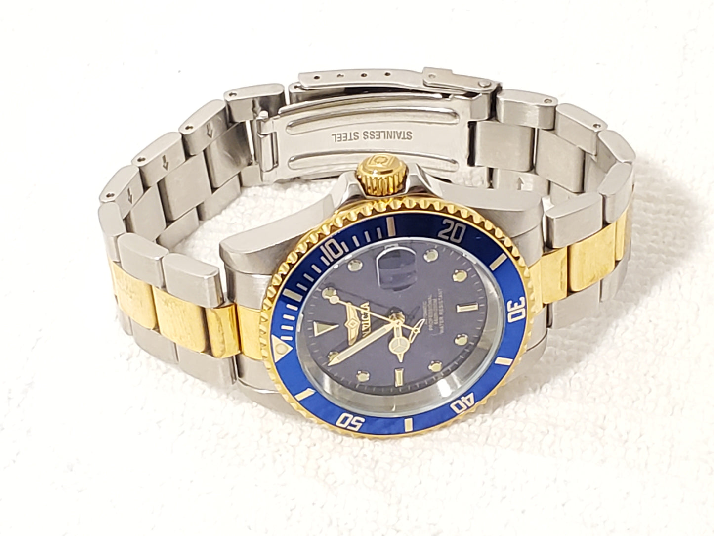 Invicta Automatic Men's Date Watch Twenty Four Jewels Stainless Steel Gold Tone Purple Dial