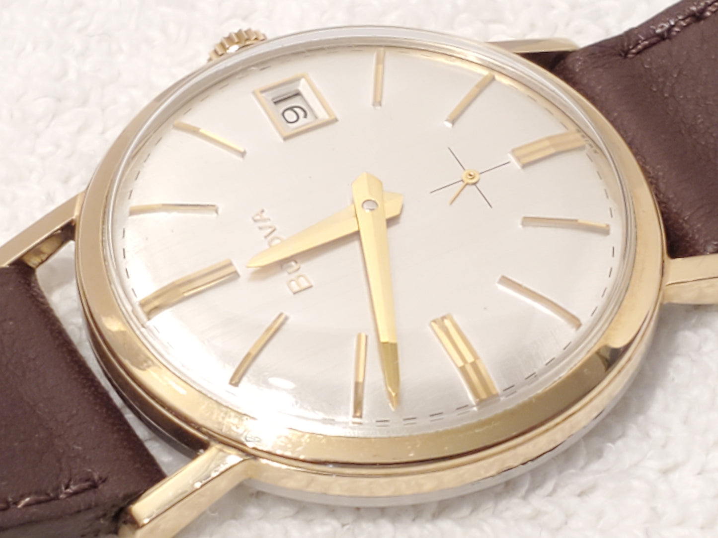 Vintage Bulova Men's Date Wind Up Watch Seventeen Jewels Swiss Made 10K RGP