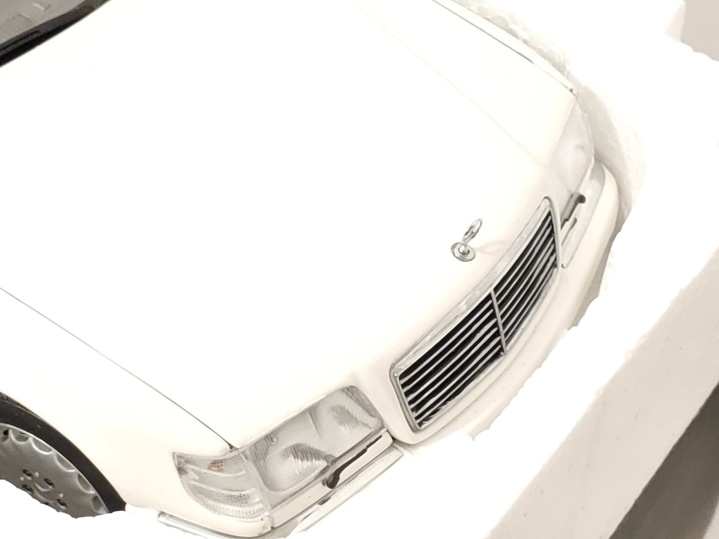 Vintage Norev 1997 Mercedes Benz S 600 White Diecast Car 1:18 Scale High Quality