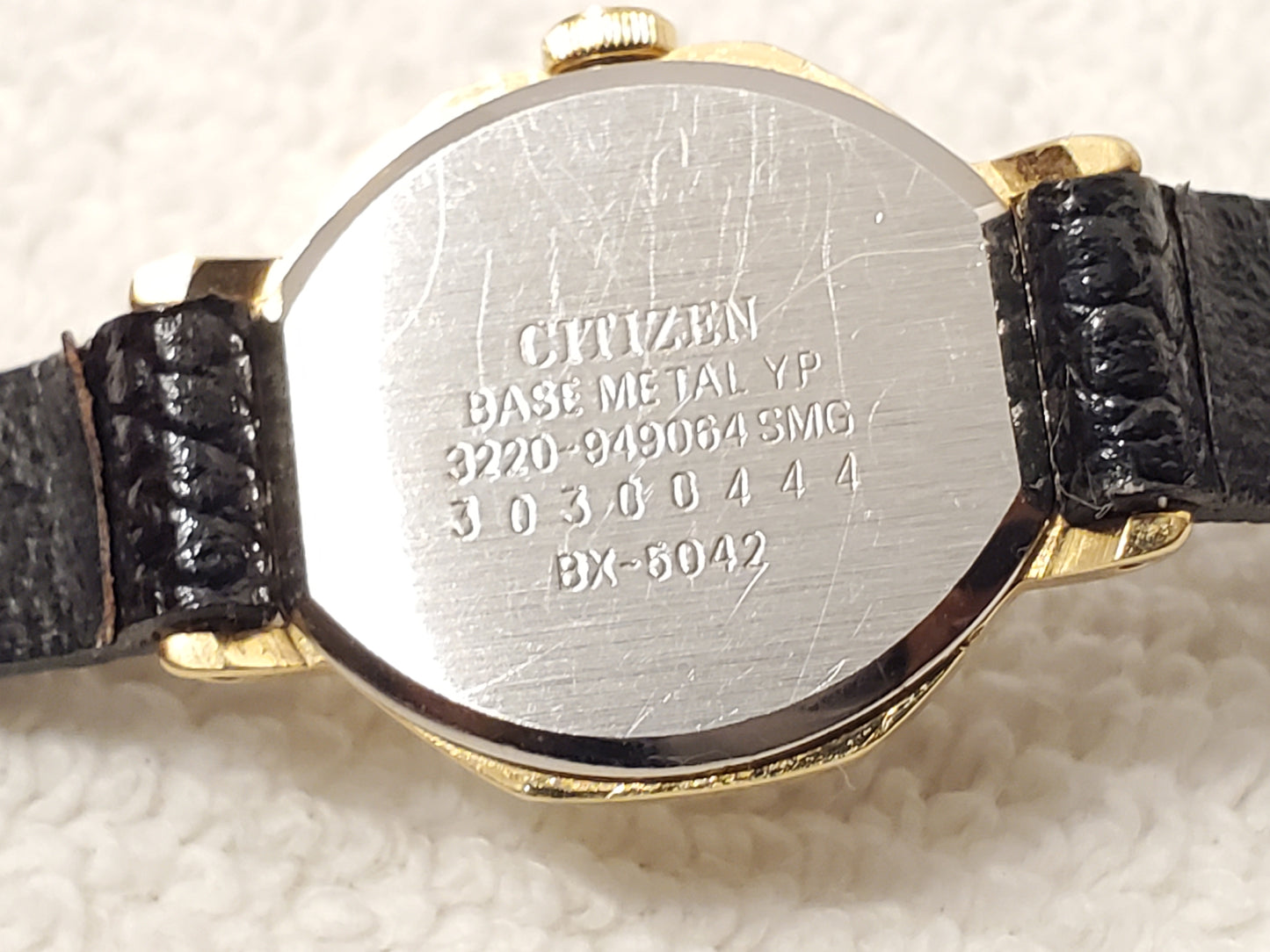 Vintage Citizen Women's Black Dial Diamond Watch Gold Tone Leather Band 2 Jewels