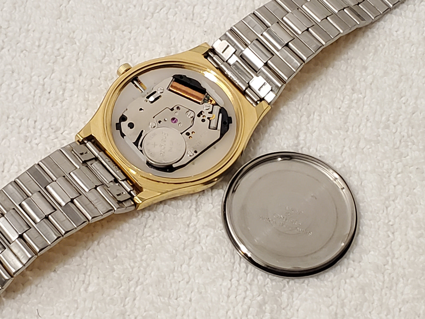 Vintage Seiko SQ Mens Day Date Watch Stainless Steel Gold Plated Three Jewels