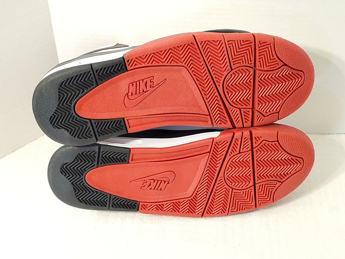 Nike Air Flight Legacy Men's Sneaker's Basketball Red White Black Size 13 New