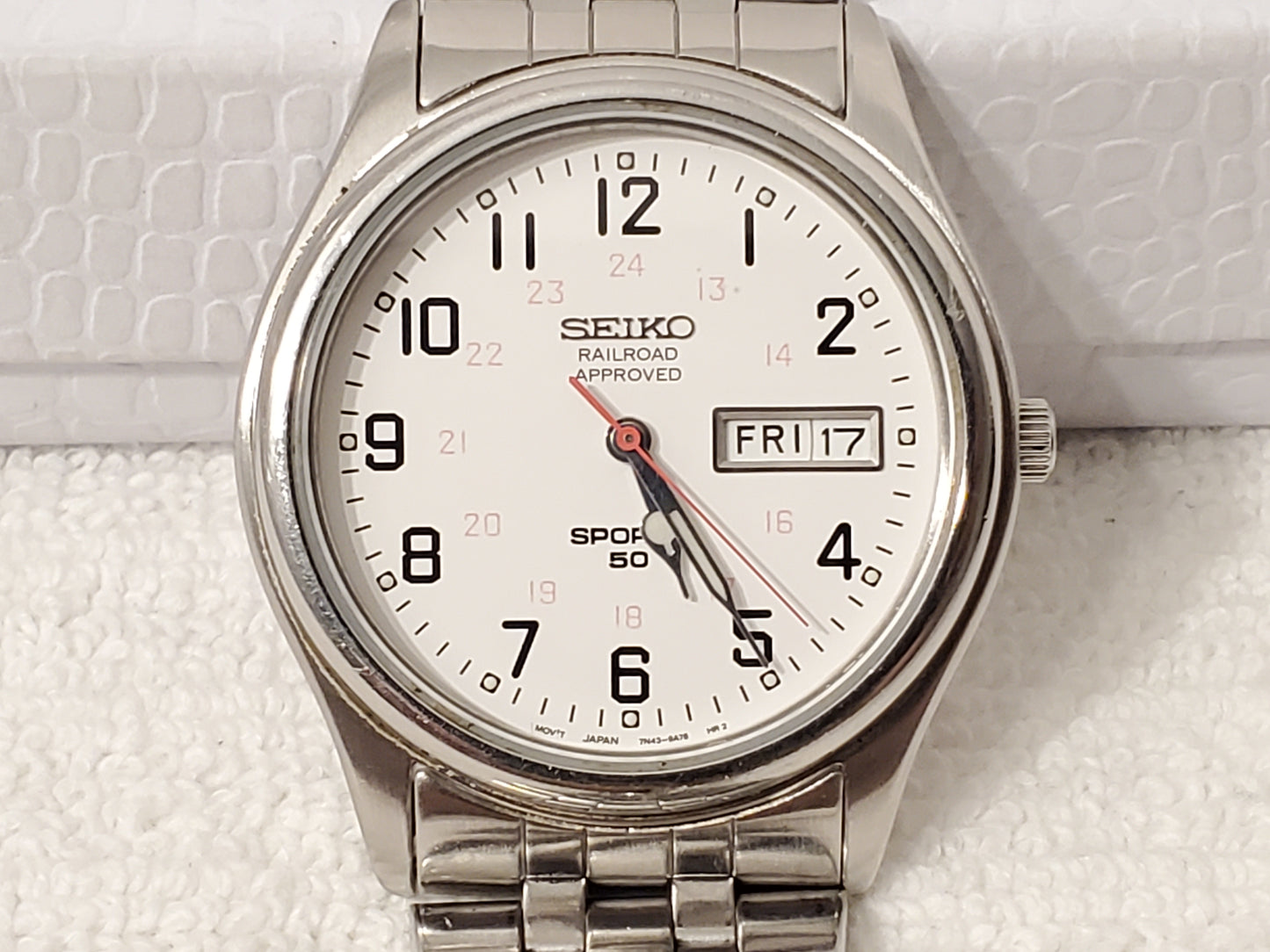 Vintage Seiko Railroad Approved Sports 50 Men's Day Date Watch Stainless Steel