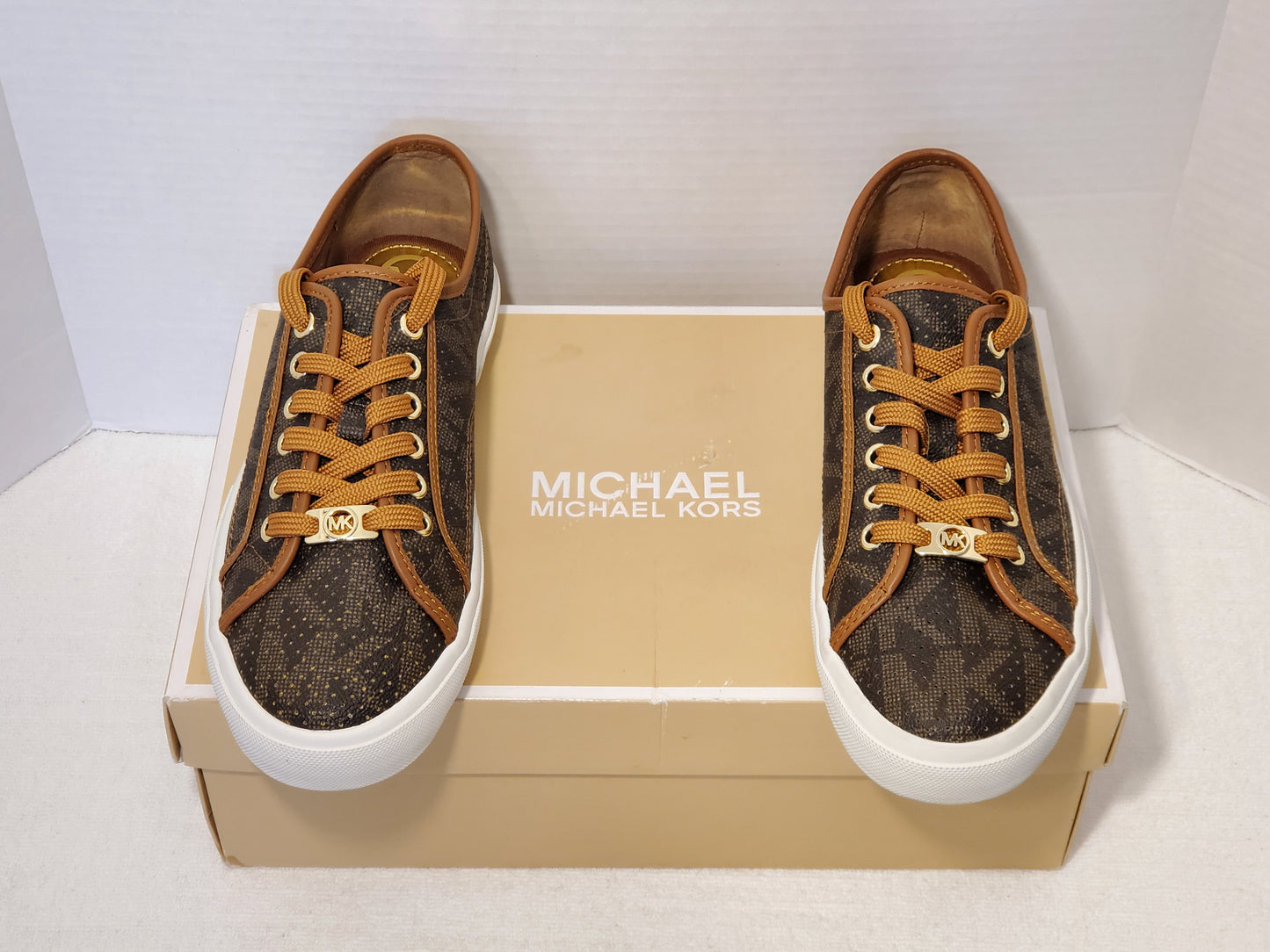 Michael Kors Boerum Brown Platform Sneakers Low Top Women's Lace Up Size 9.5