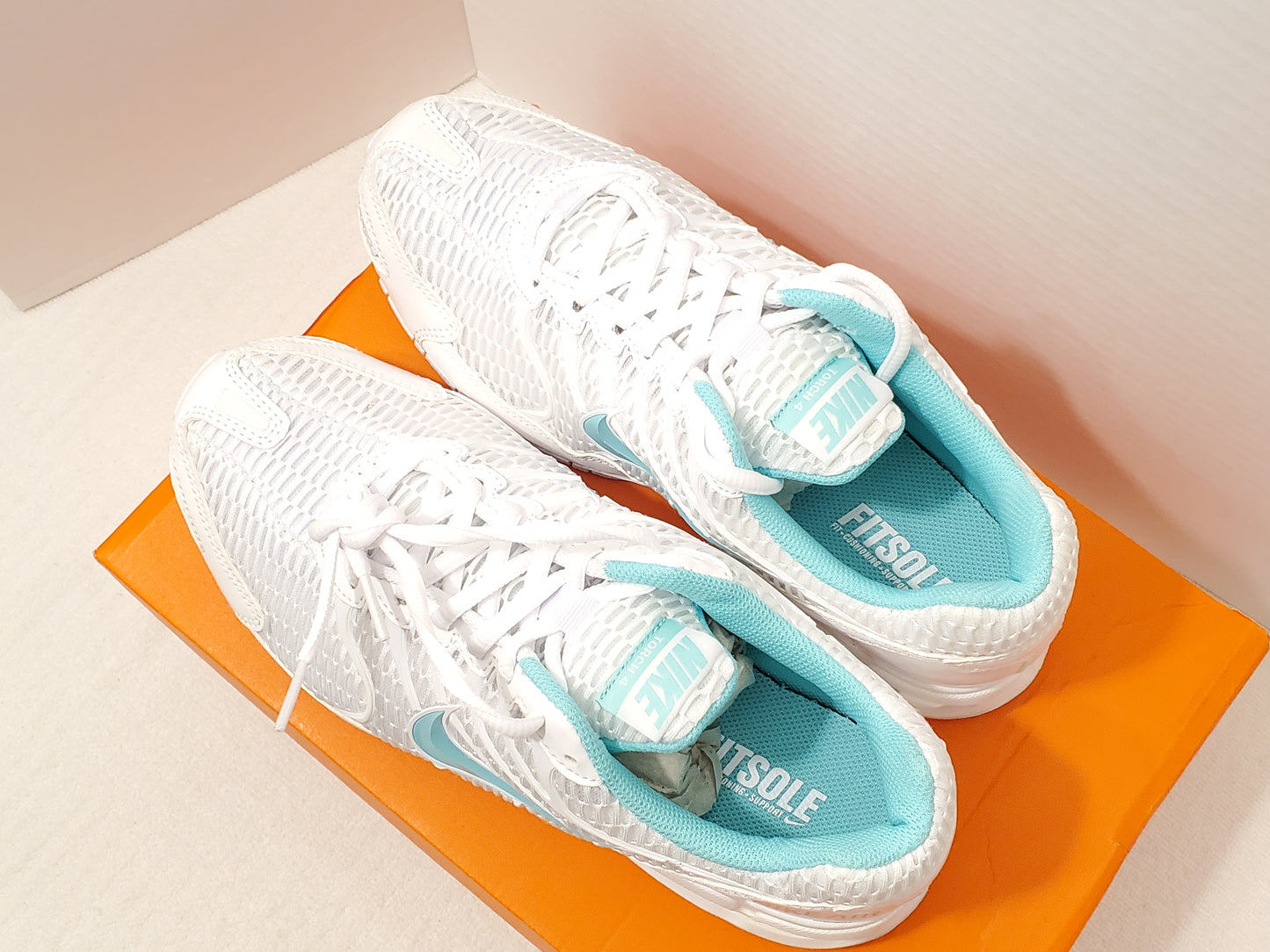 Nike Women's Air Max Torch 4 IV Running Shoes Sneakers White Blue Size 9.5 New