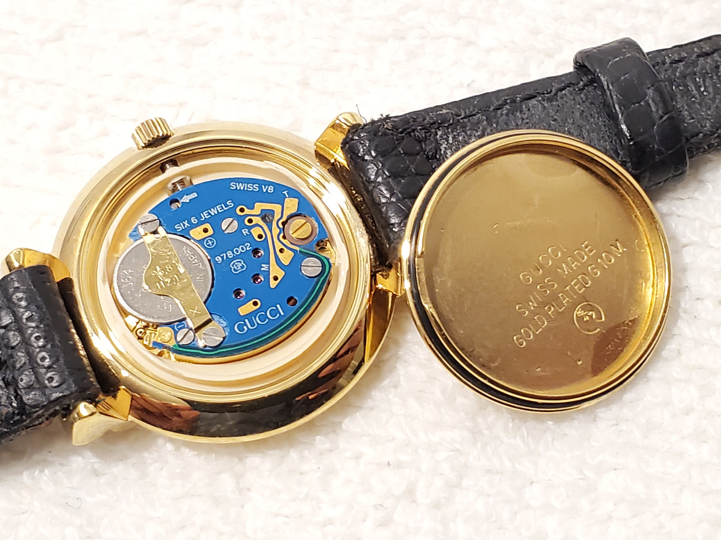 Vintage Gucci 5300L Women's Gold Plated Watch Mother Pearl Dial Six Jewels Swiss