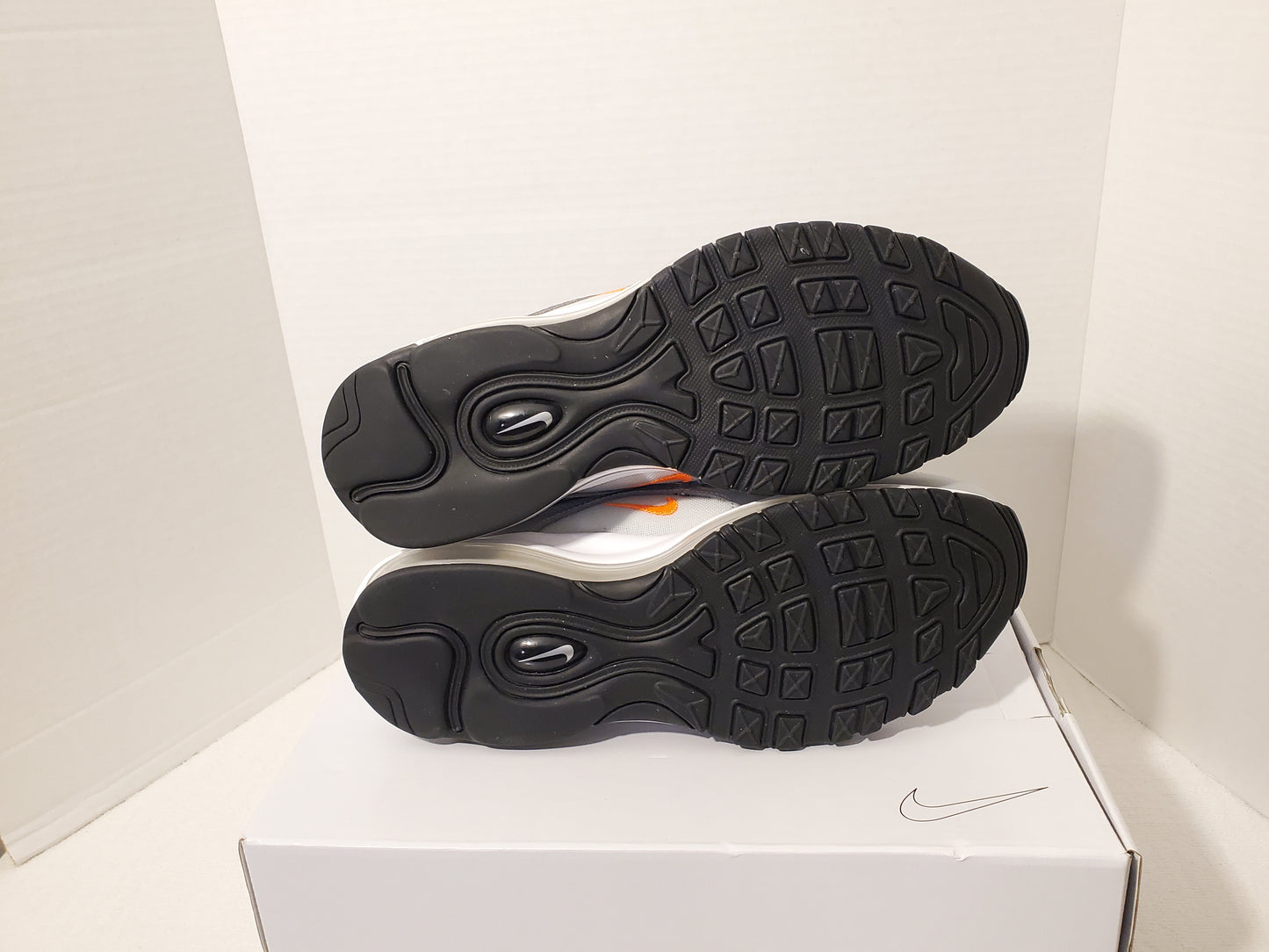 Nike Air Max 97 Men's Sneaker Gray Black White Orange Size 9.5 Lace Up Shoes New
