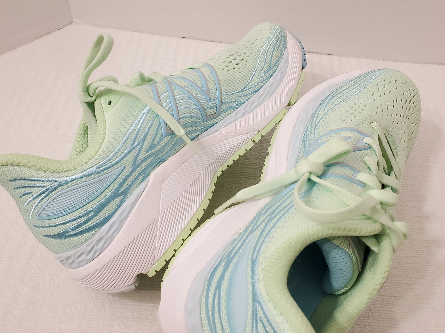 New Balance Fresh Foam X 860v12 Women's Running Shoes Size 7 Sneakers W860F12