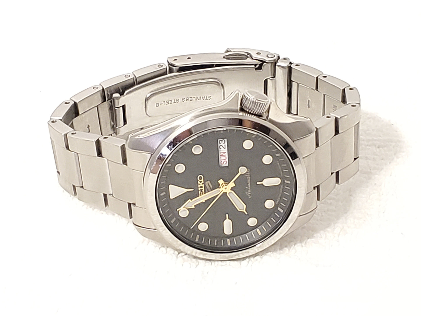 Seiko 5 Automatic Men's Watch Day Date Stainless Steel Black Dial 24 Jewels